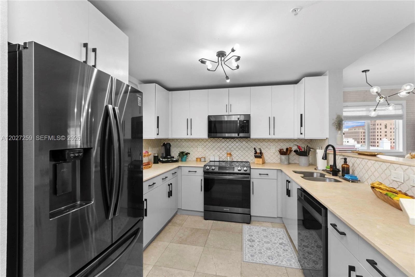 10 Aragon Ave # 1106