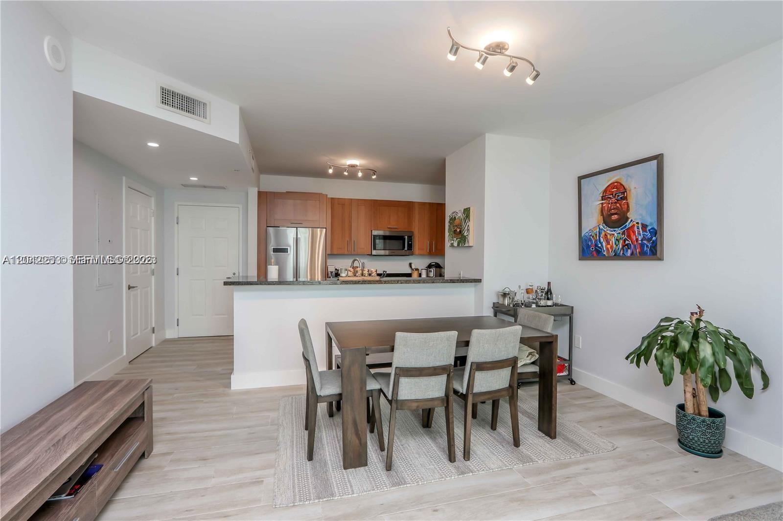 1300 Ponce De Leon Blvd # 500