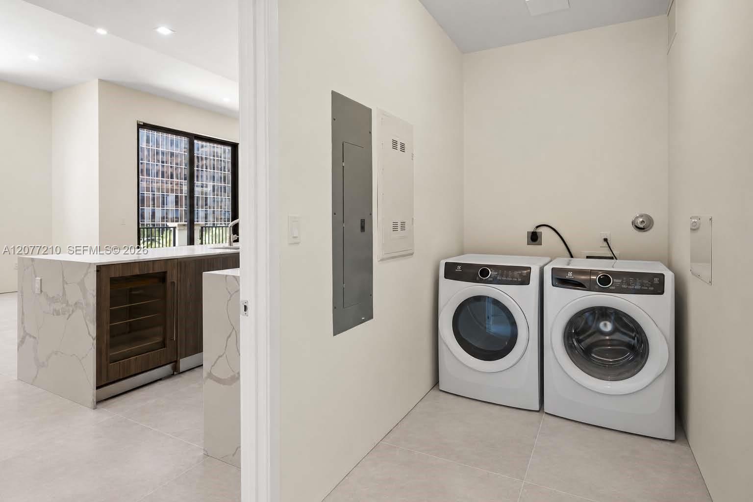 275 Giralda Ave # 6A