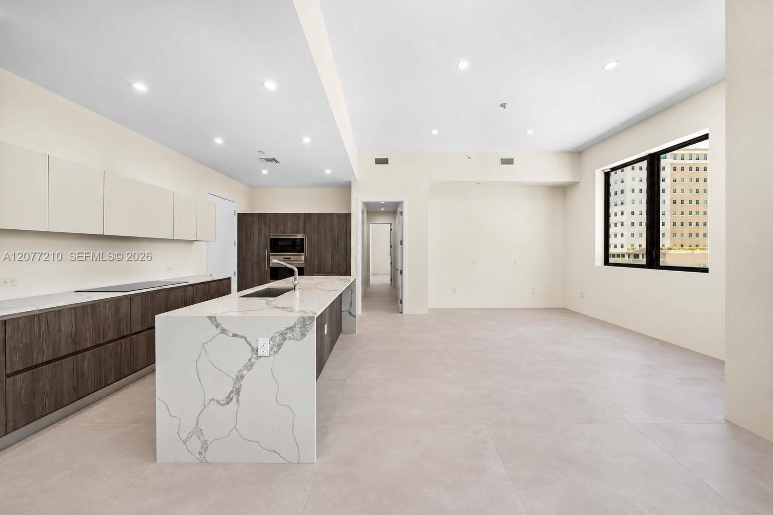 275 Giralda Ave # 6A