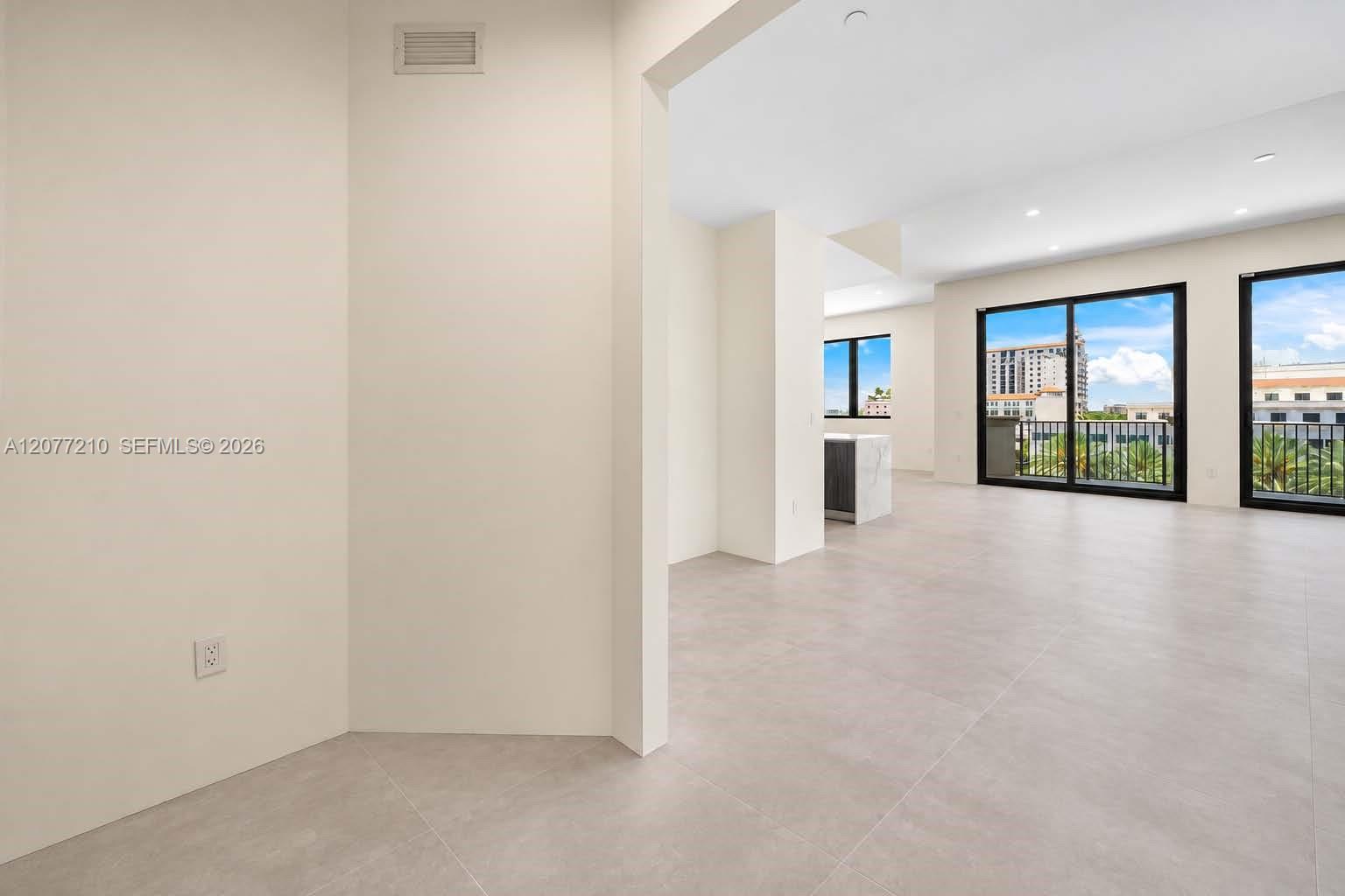 275 Giralda Ave # 6A