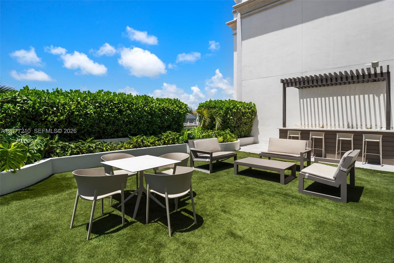 275 Giralda Ave # 6A
