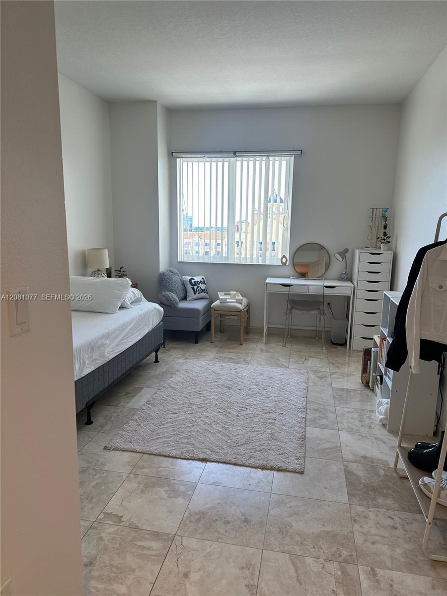 10 Aragon Ave # 1120
