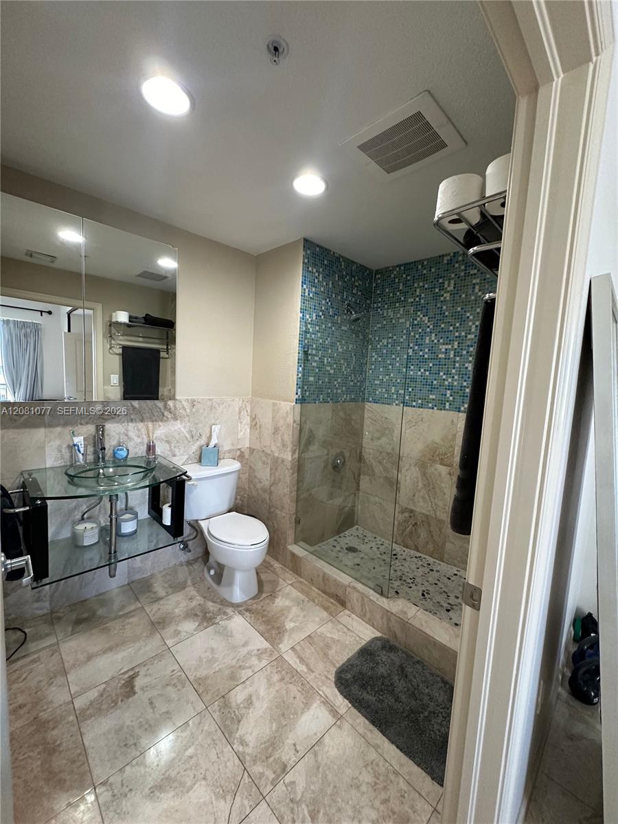 10 Aragon Ave # 1120
