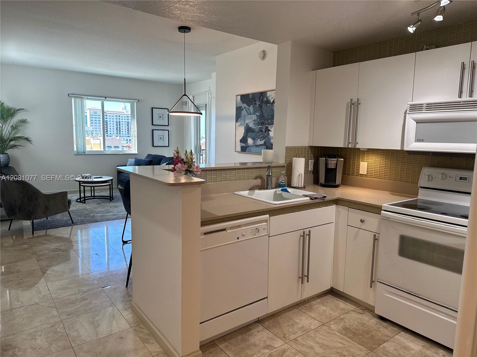 10 Aragon Ave # 1120