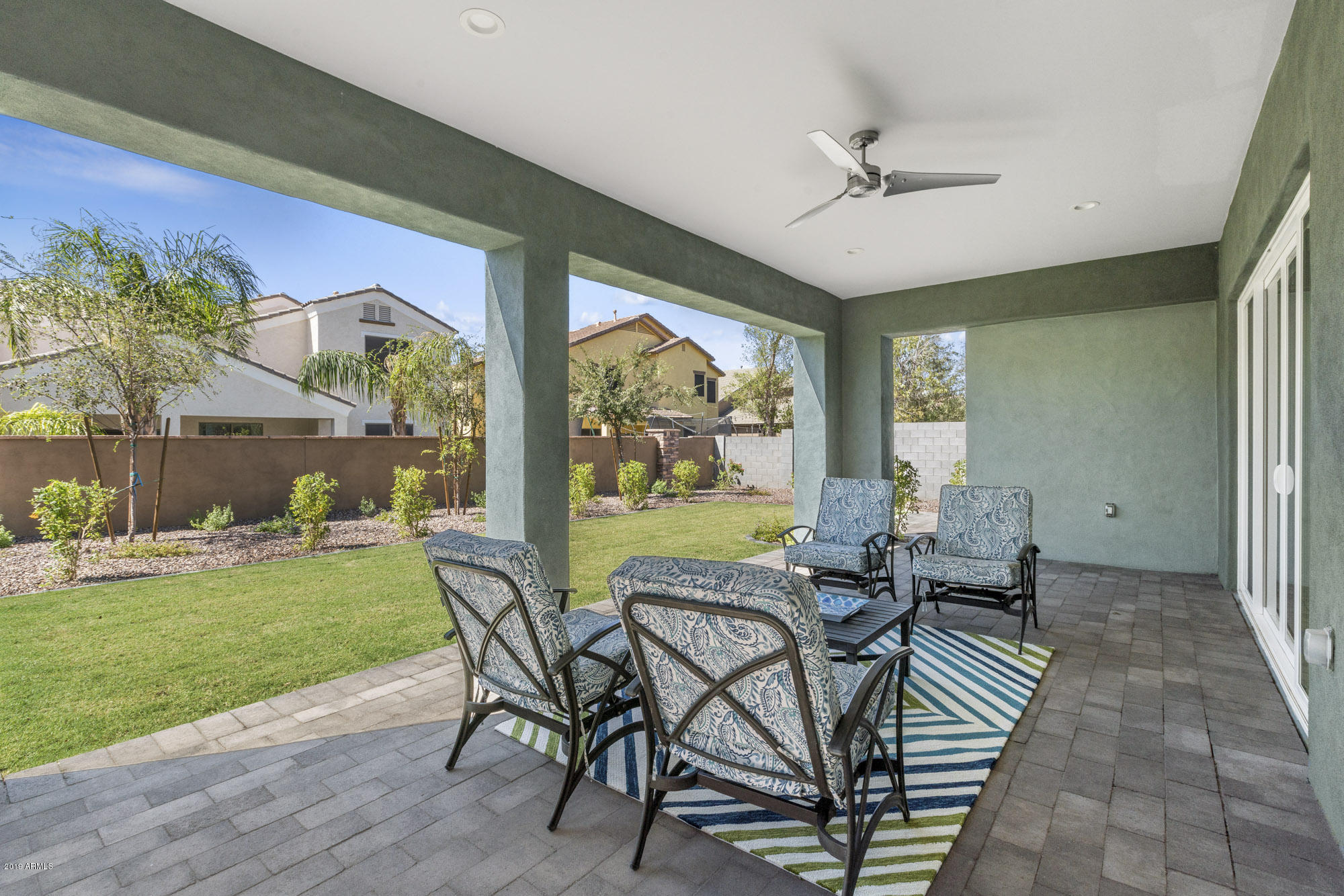 2911 S SANDSTONE Court
