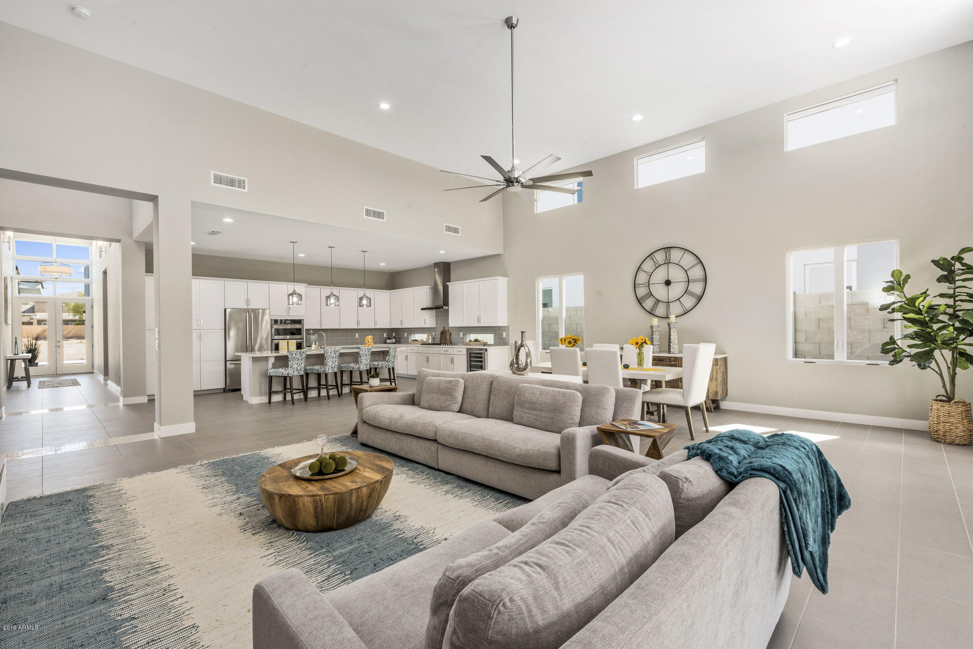 2911 S SANDSTONE Court