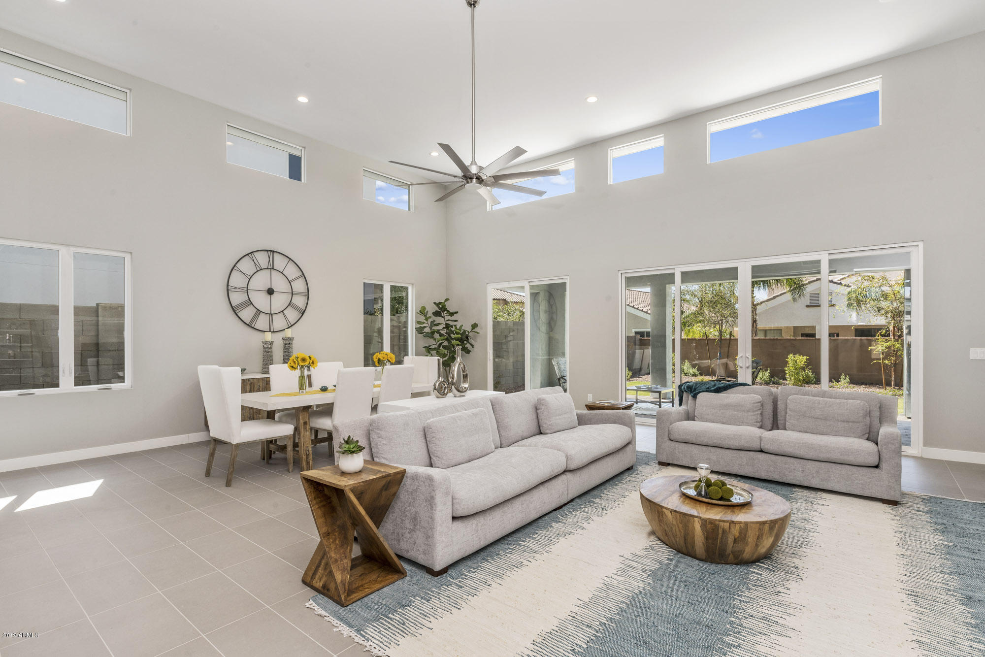2911 S SANDSTONE Court