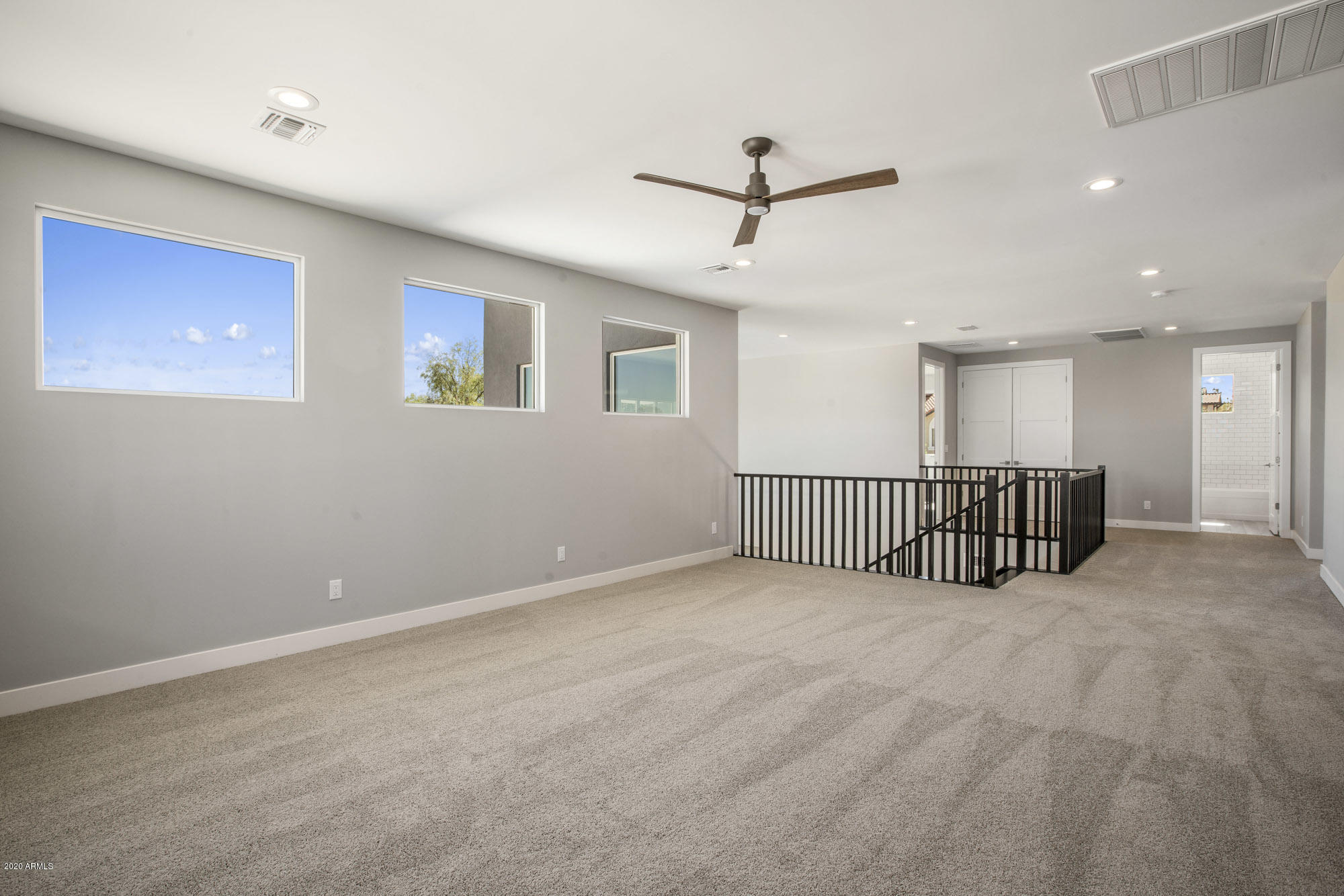2901 S SANDSTONE Court