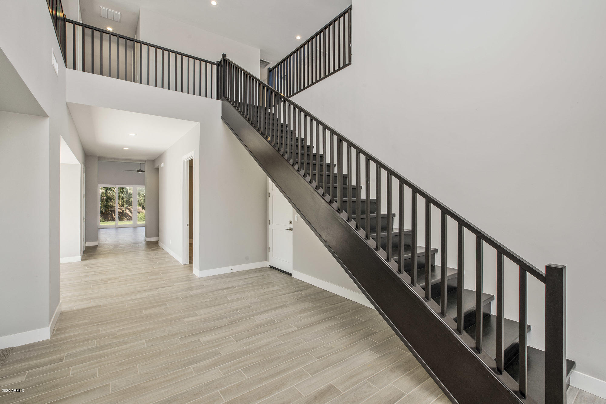 2901 S SANDSTONE Court
