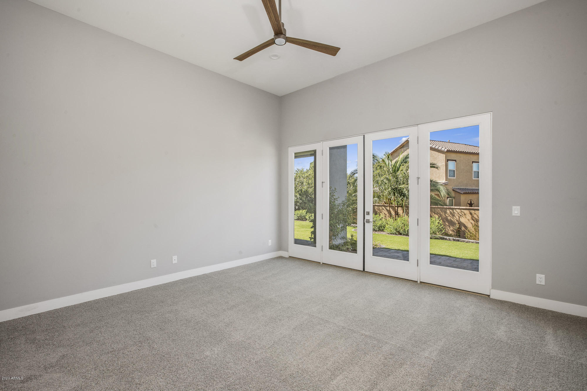 2901 S SANDSTONE Court