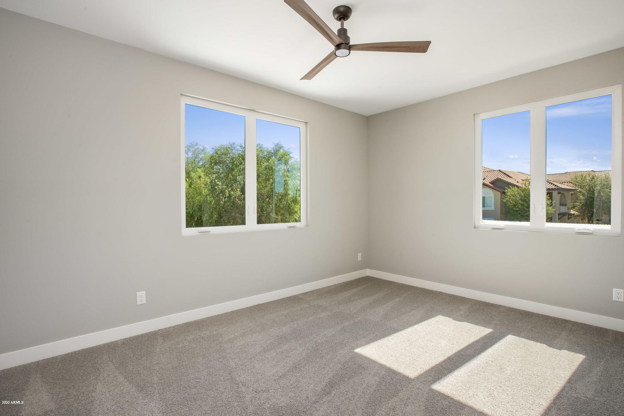 2901 S SANDSTONE Court