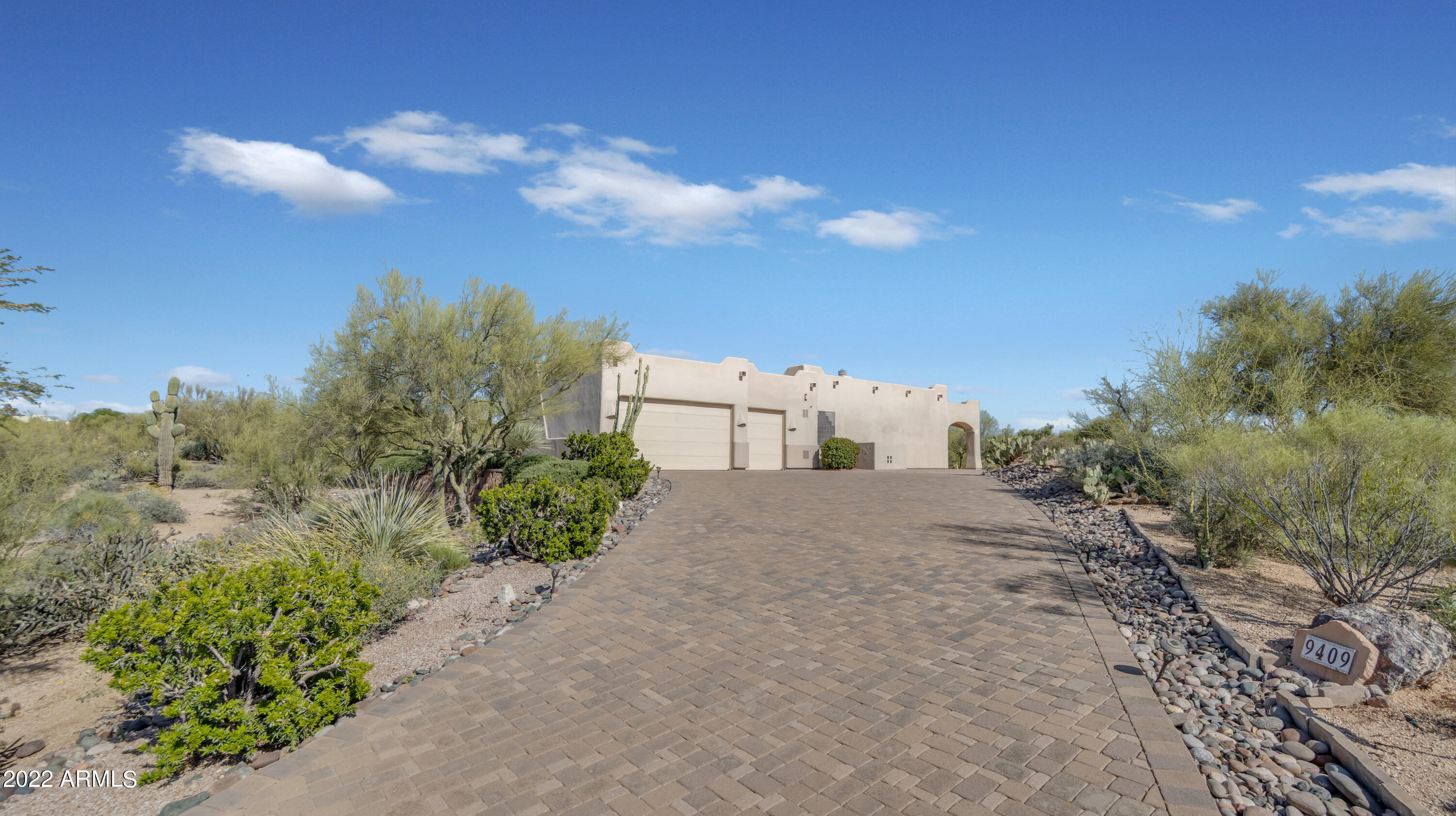 9409 E Romping Road
