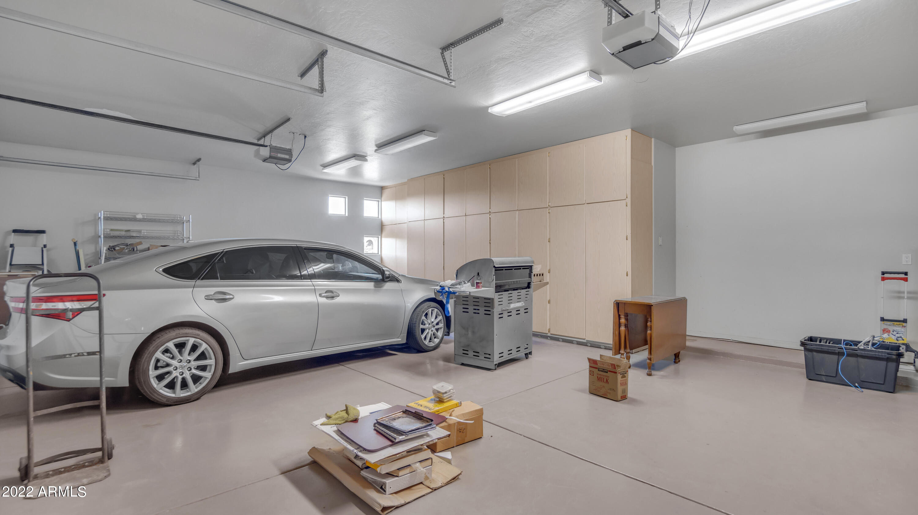 9409 E Romping Road
