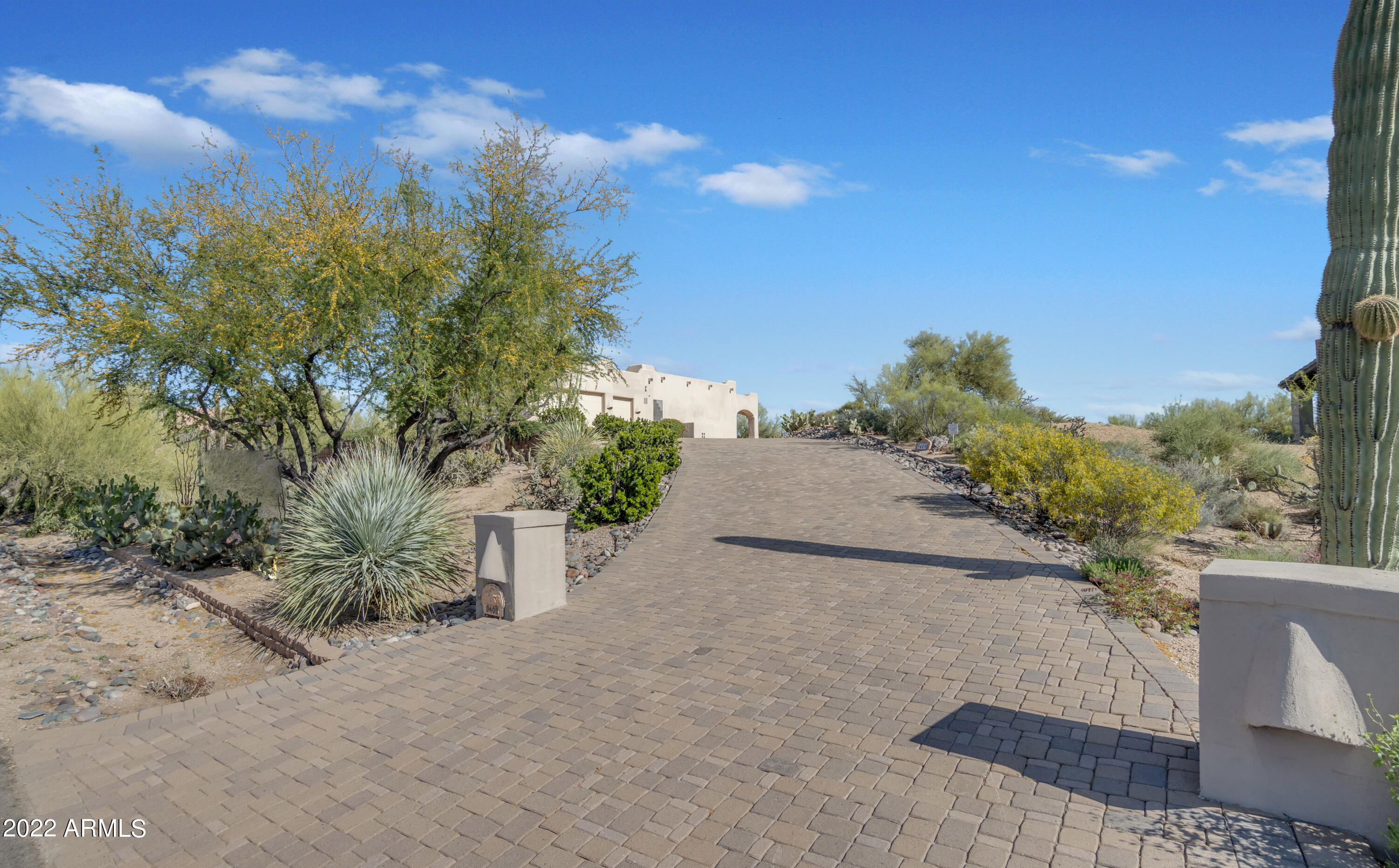 9409 E Romping Road