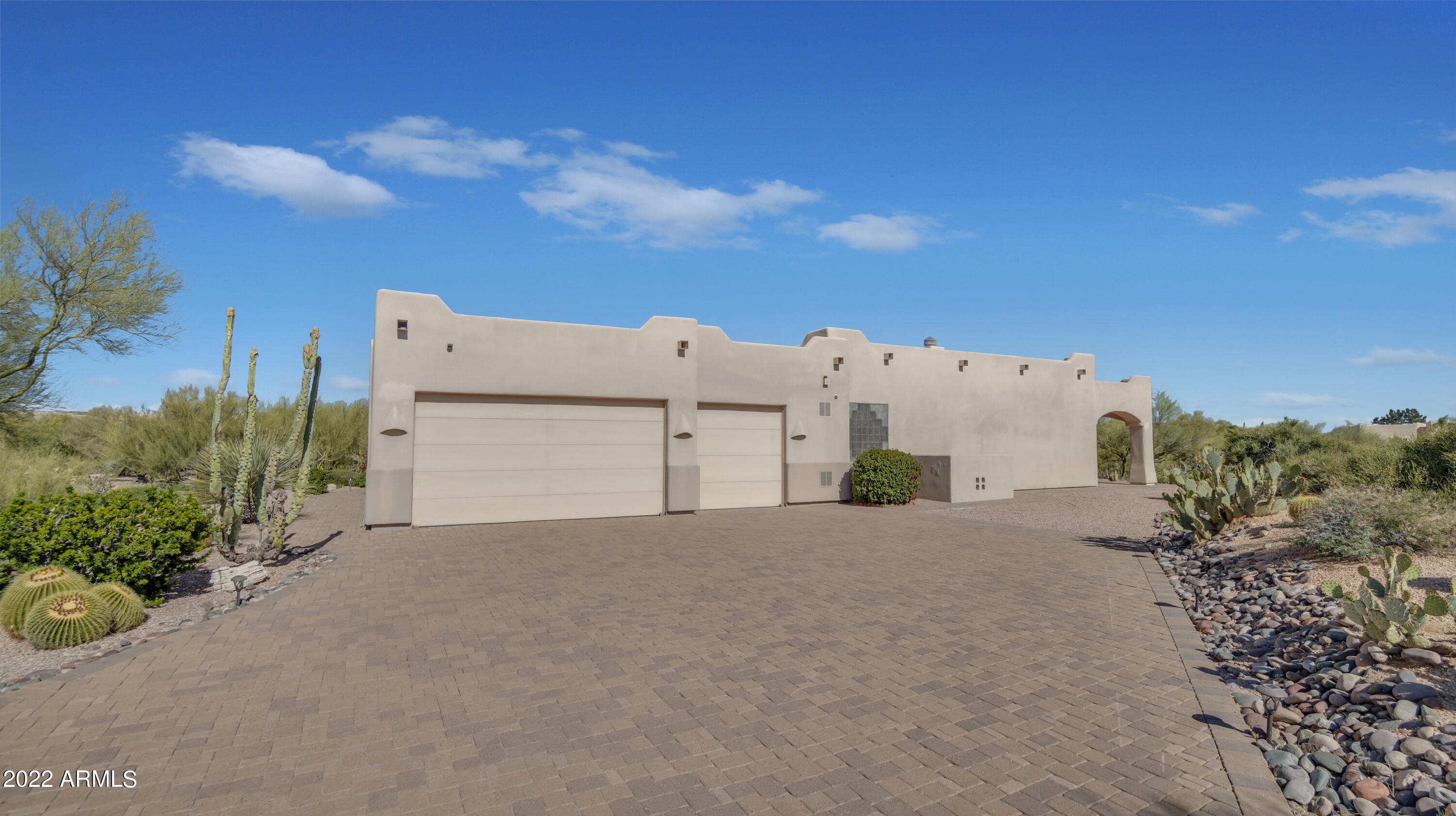 9409 E Romping Road