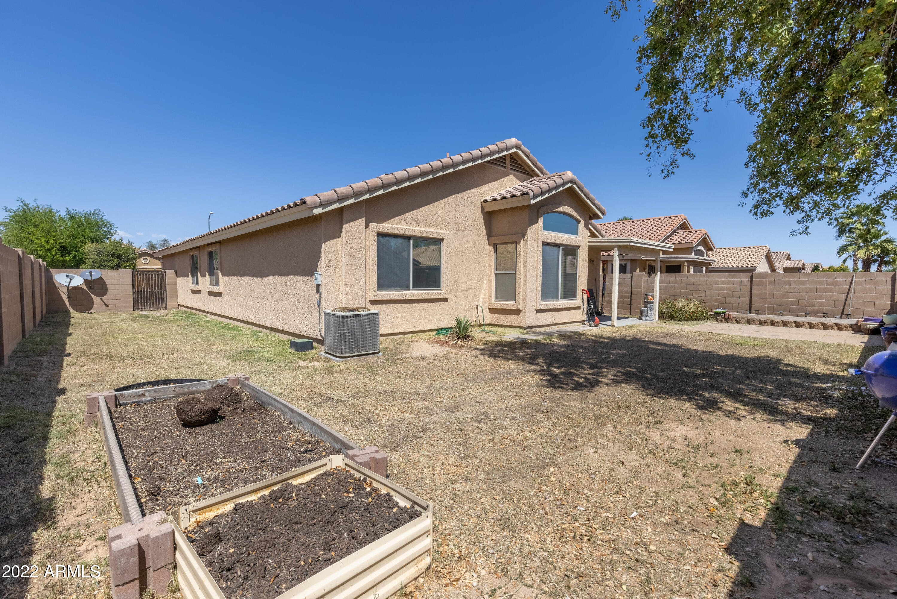 16629 W POST Drive