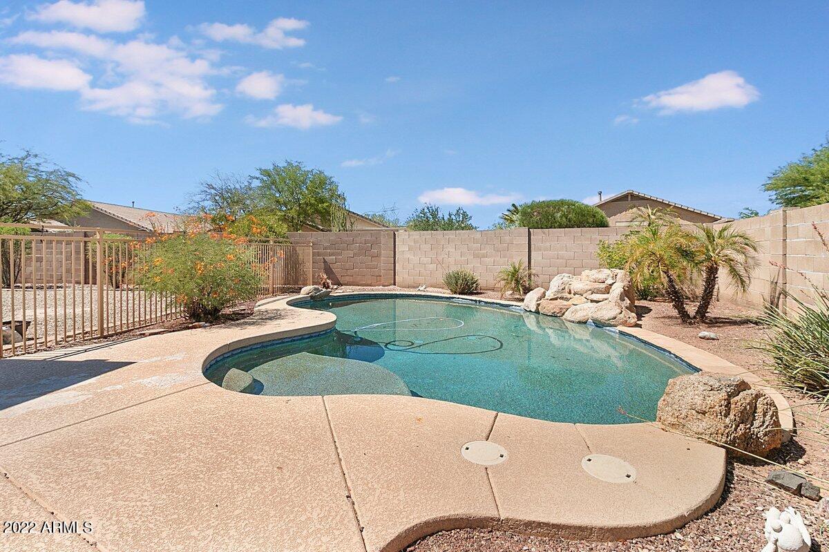 17580 W AGAVE Court
