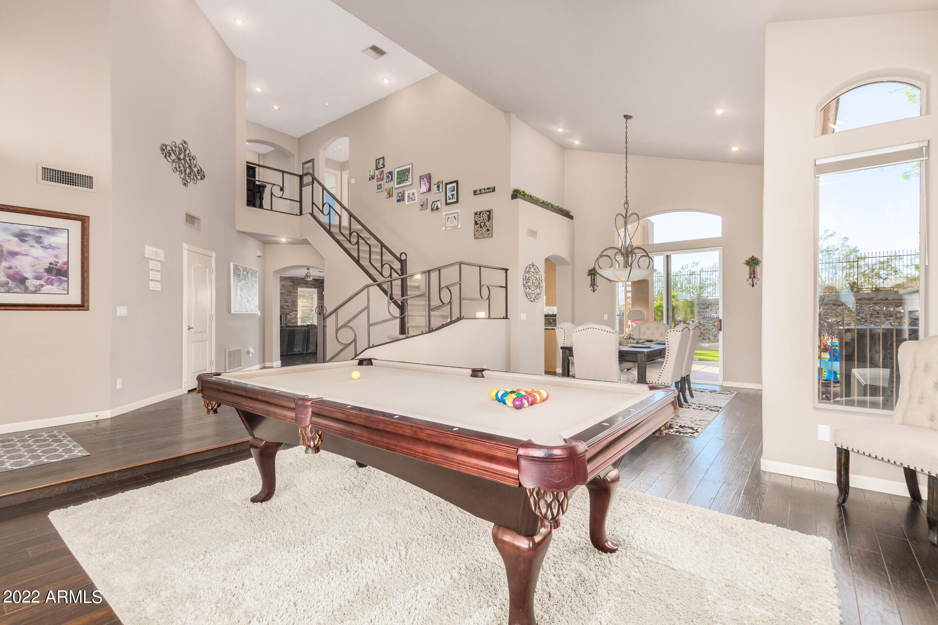 1410 E VILLA MARIA Drive