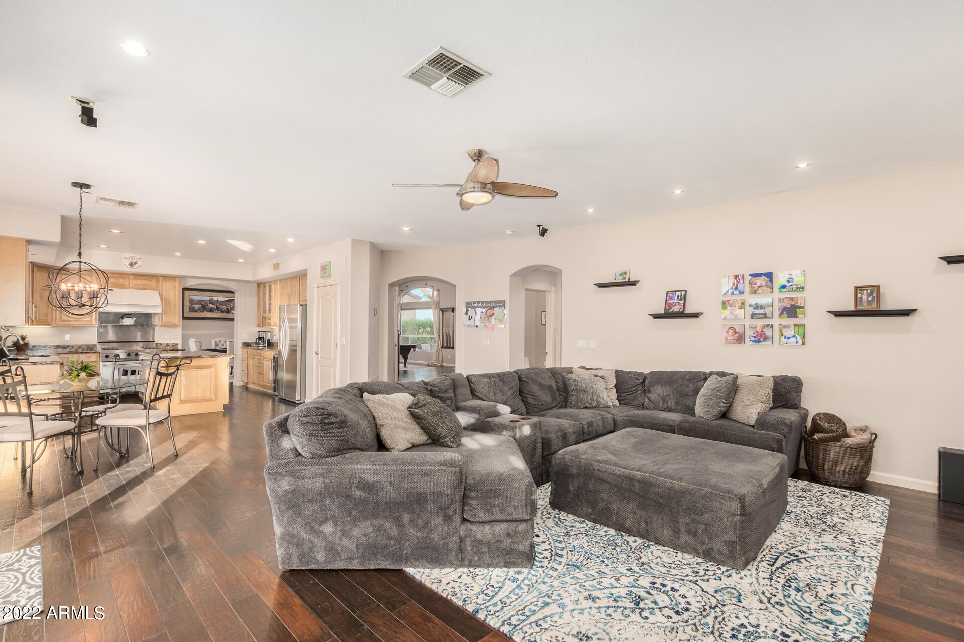 1410 E VILLA MARIA Drive