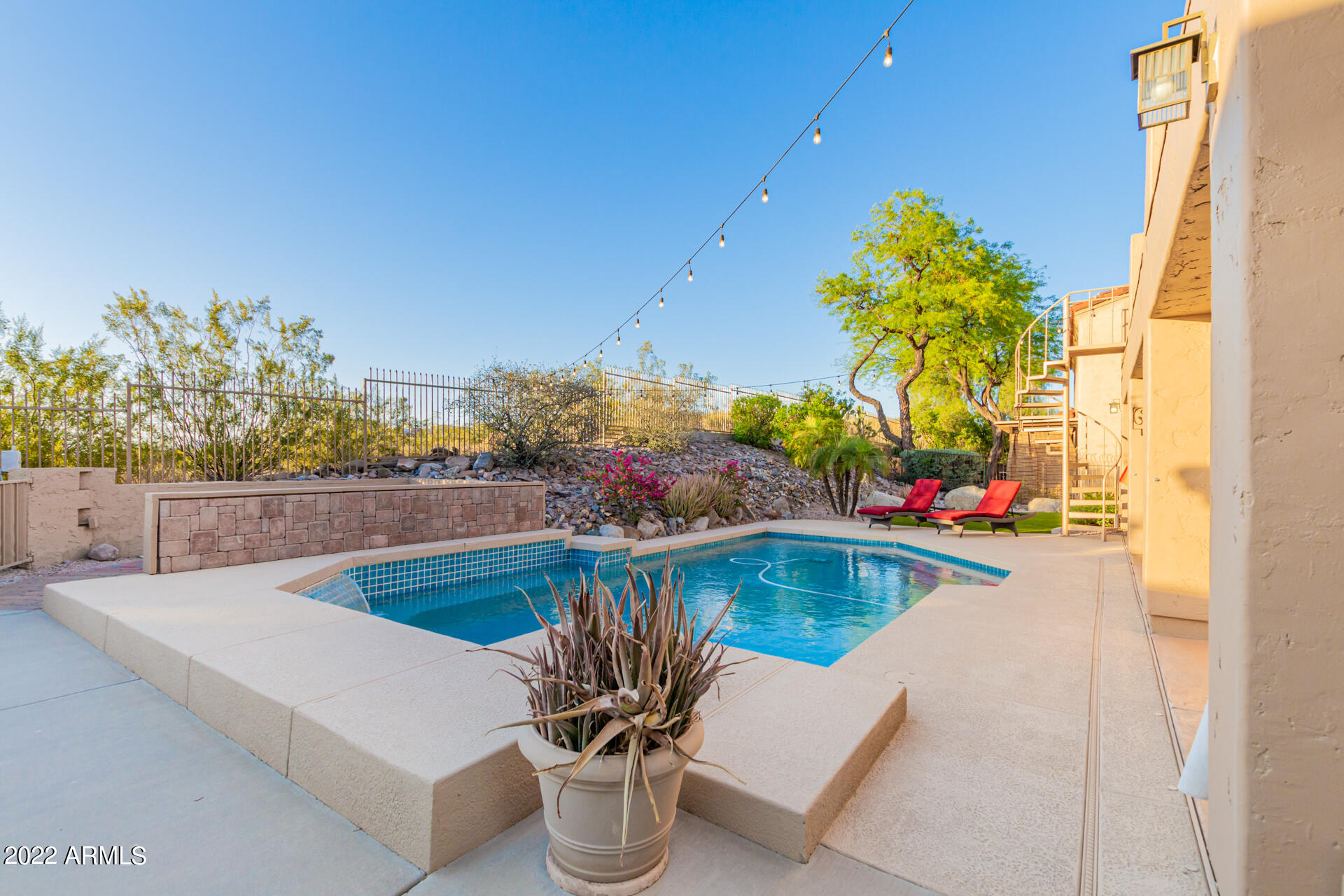 1410 E VILLA MARIA Drive