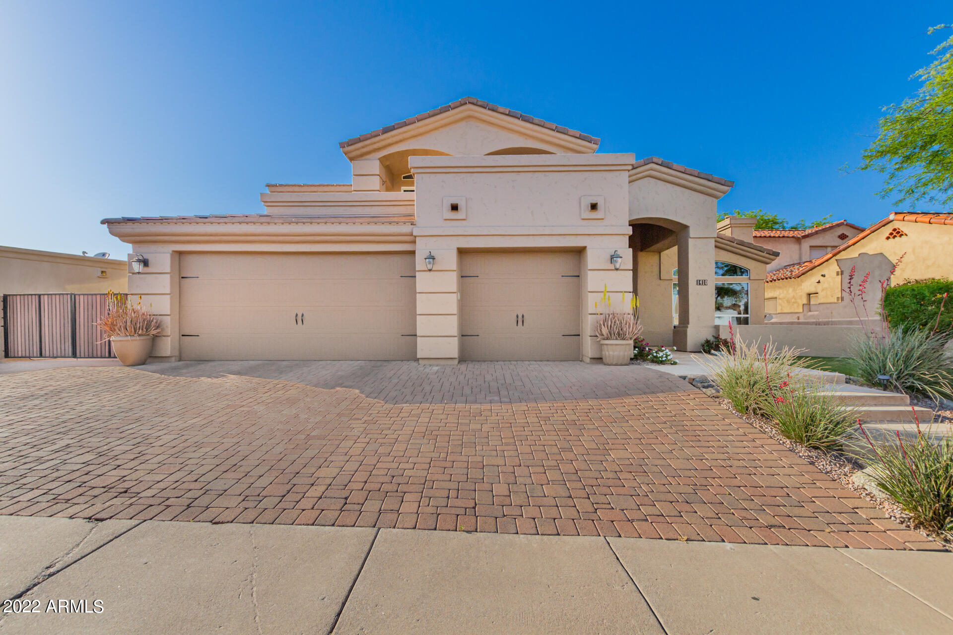 1410 E VILLA MARIA Drive
