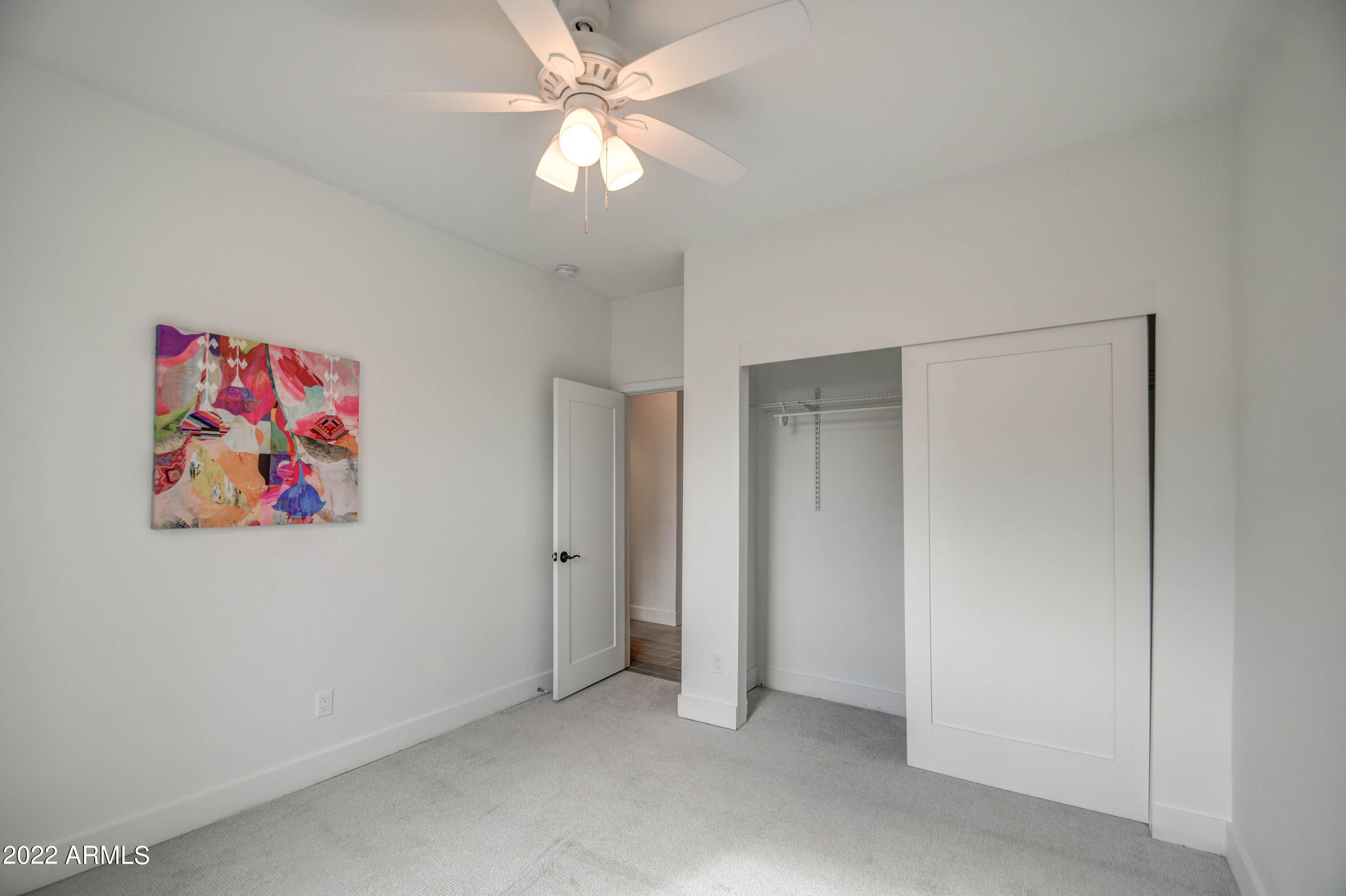 2640 E BEVERLY Lane E