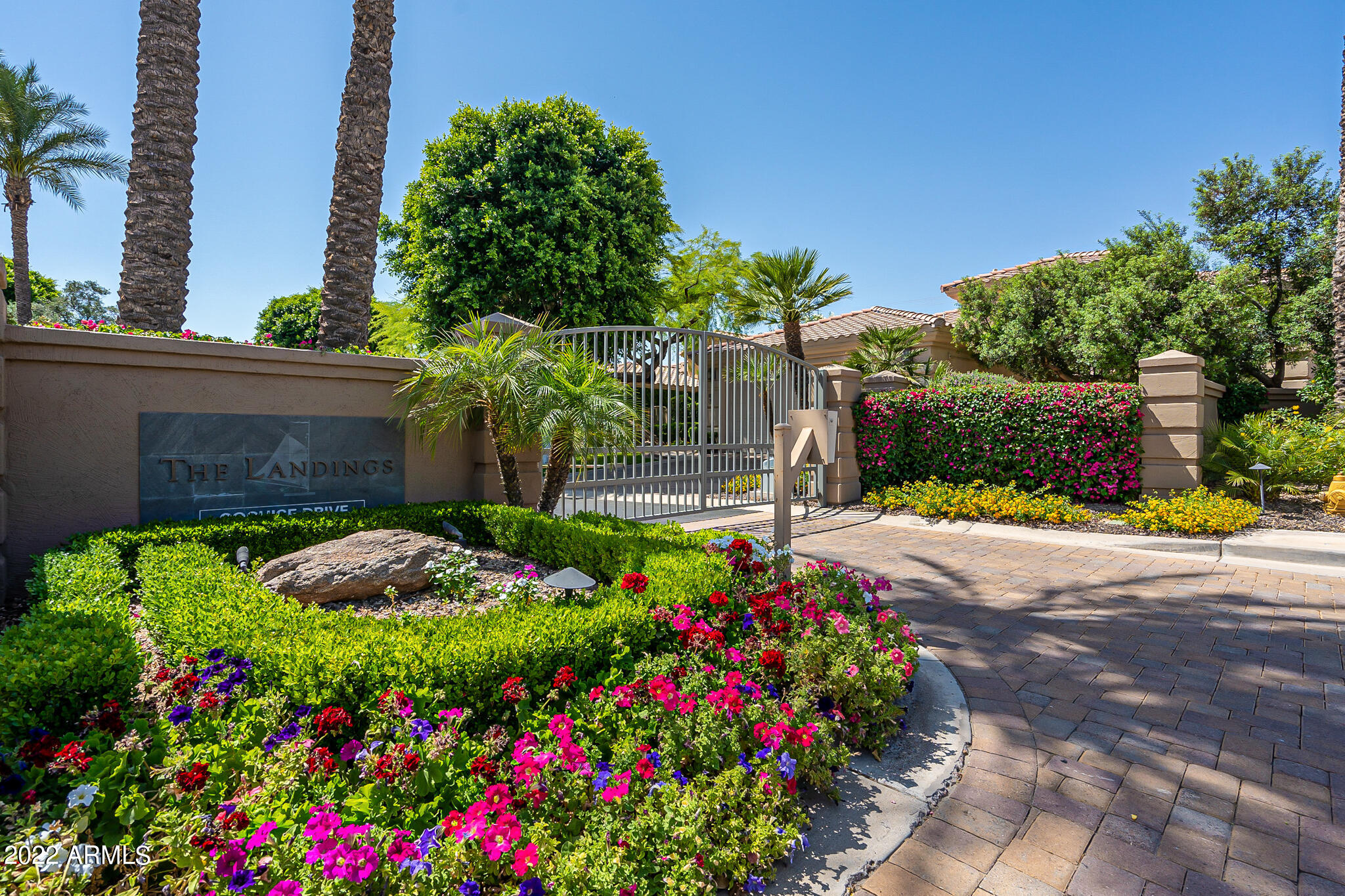 10196 E COCHISE Drive