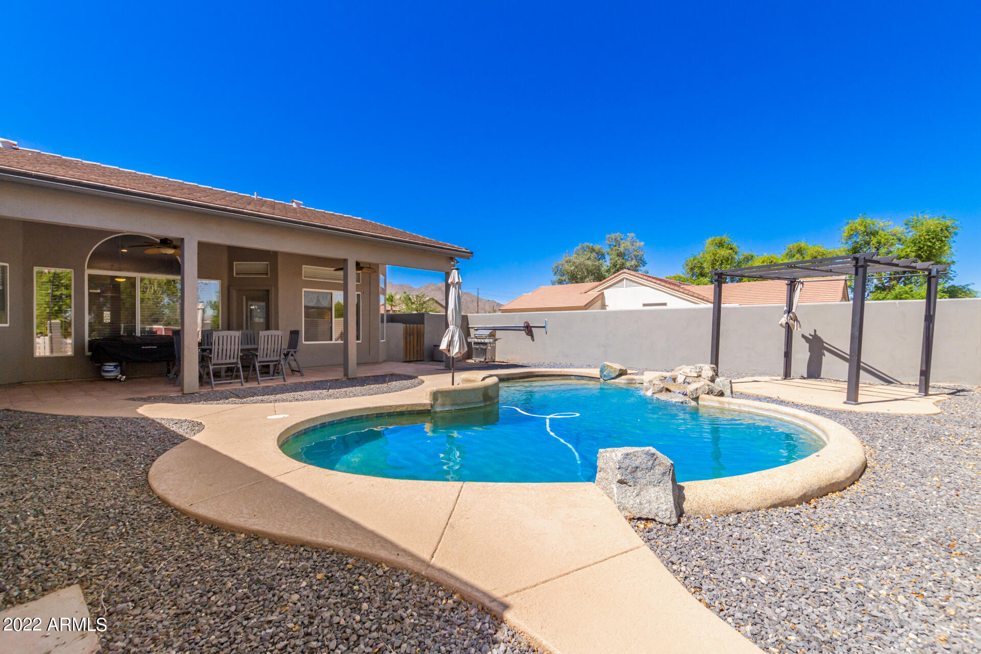 18426 E NAVAJO Drive