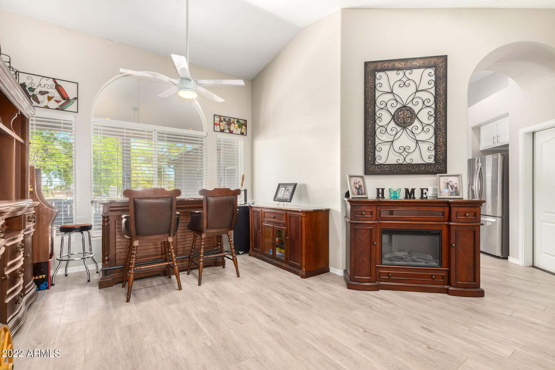 18426 E NAVAJO Drive