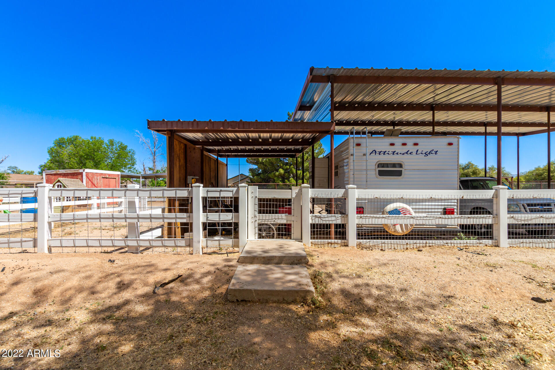 18426 E NAVAJO Drive