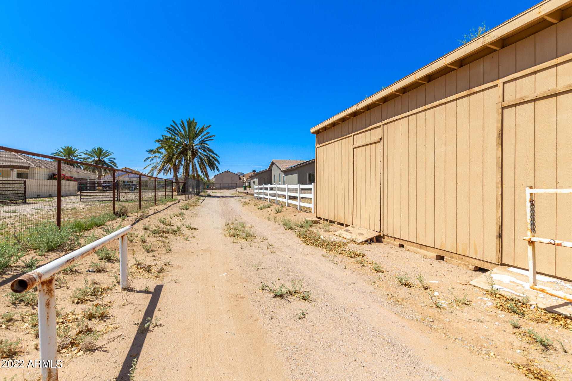 18426 E NAVAJO Drive