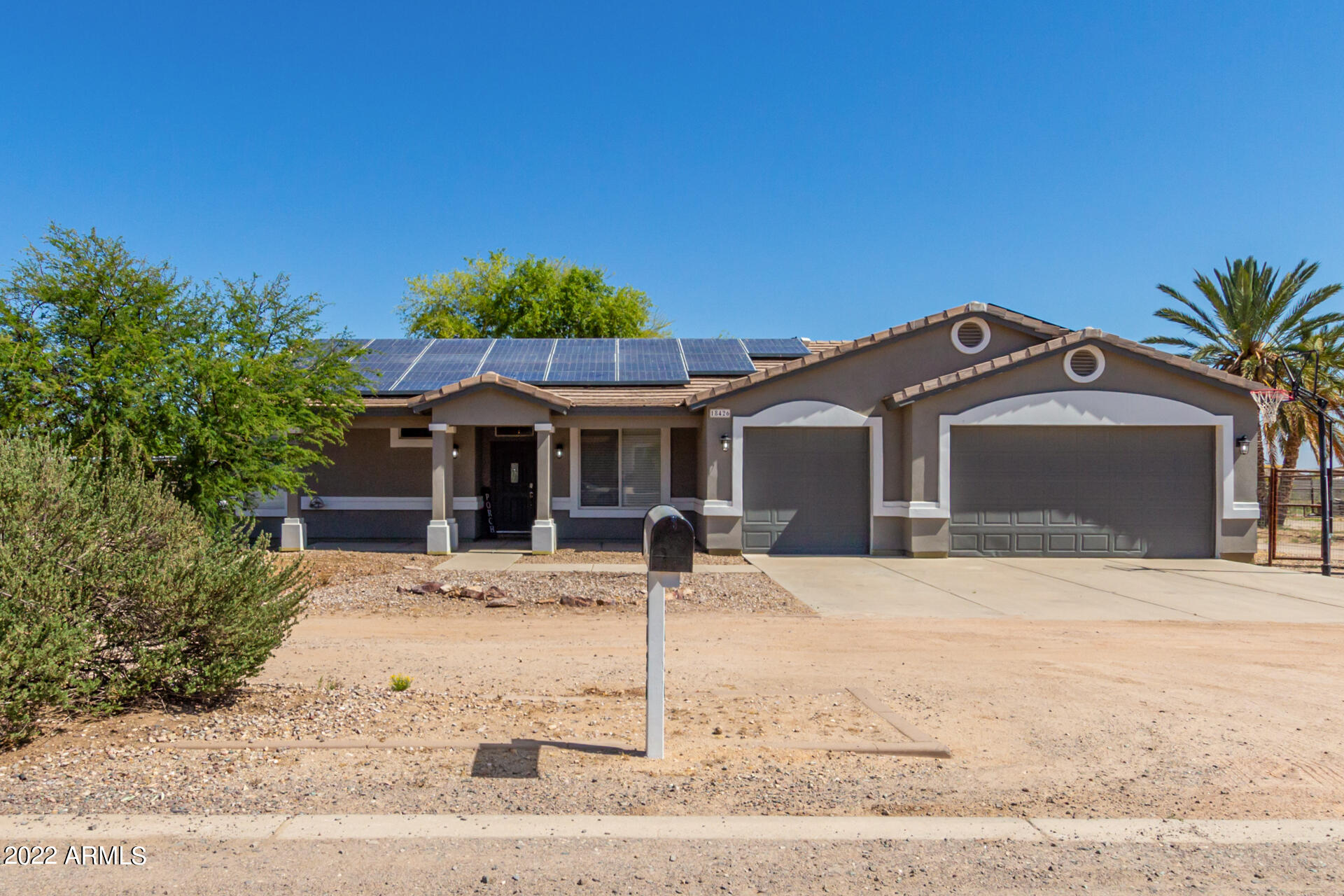 18426 E NAVAJO Drive