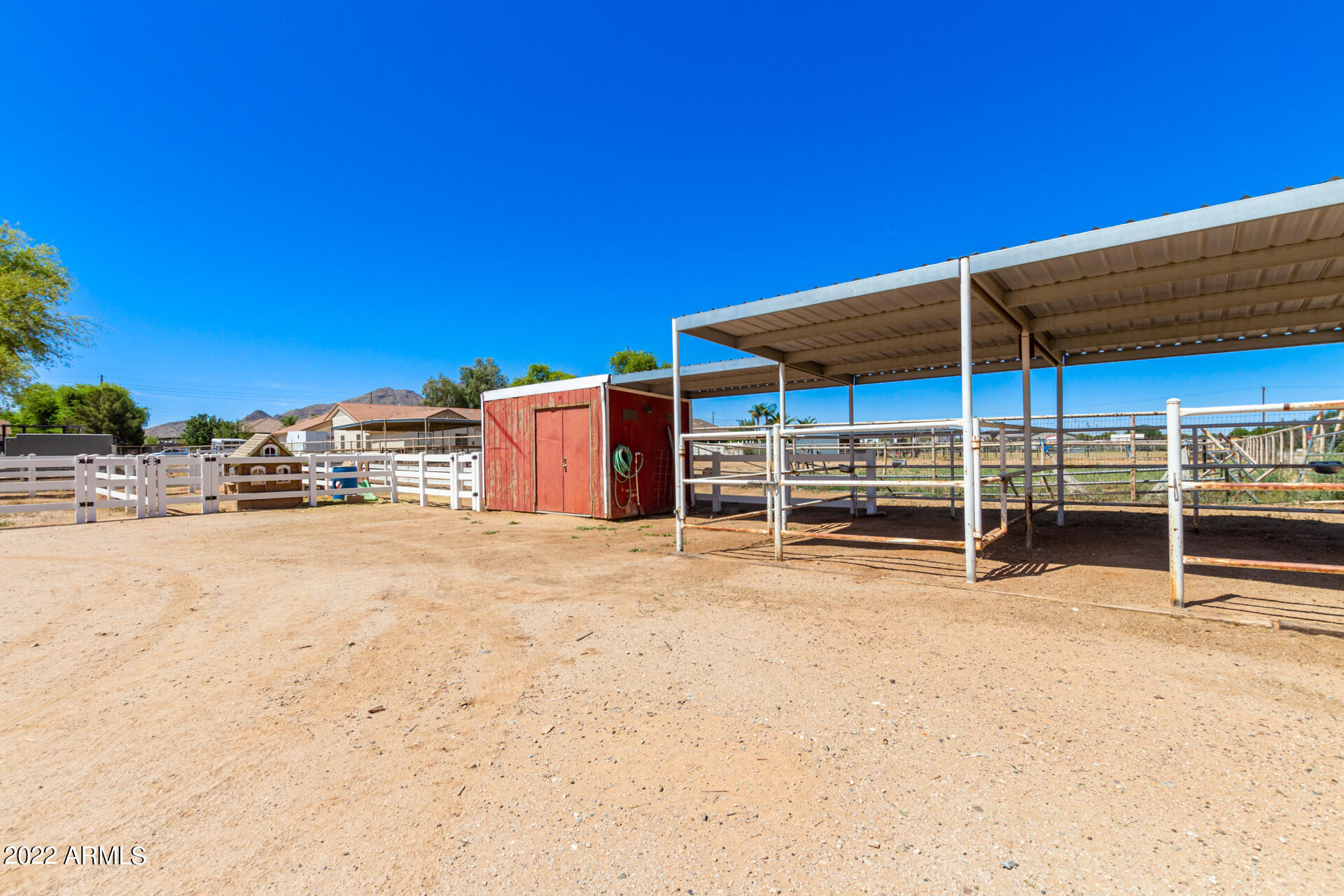 18426 E NAVAJO Drive