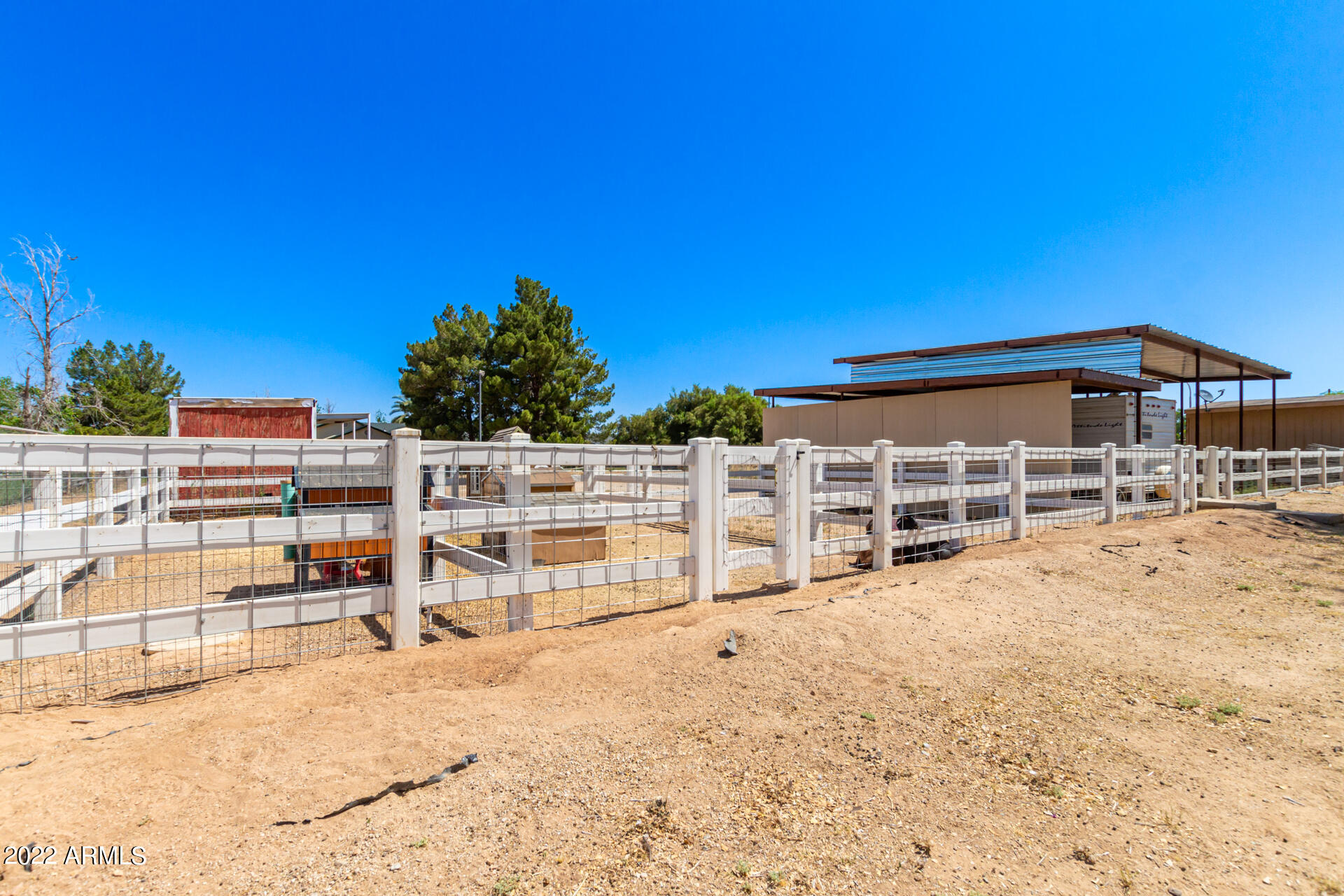 18426 E NAVAJO Drive