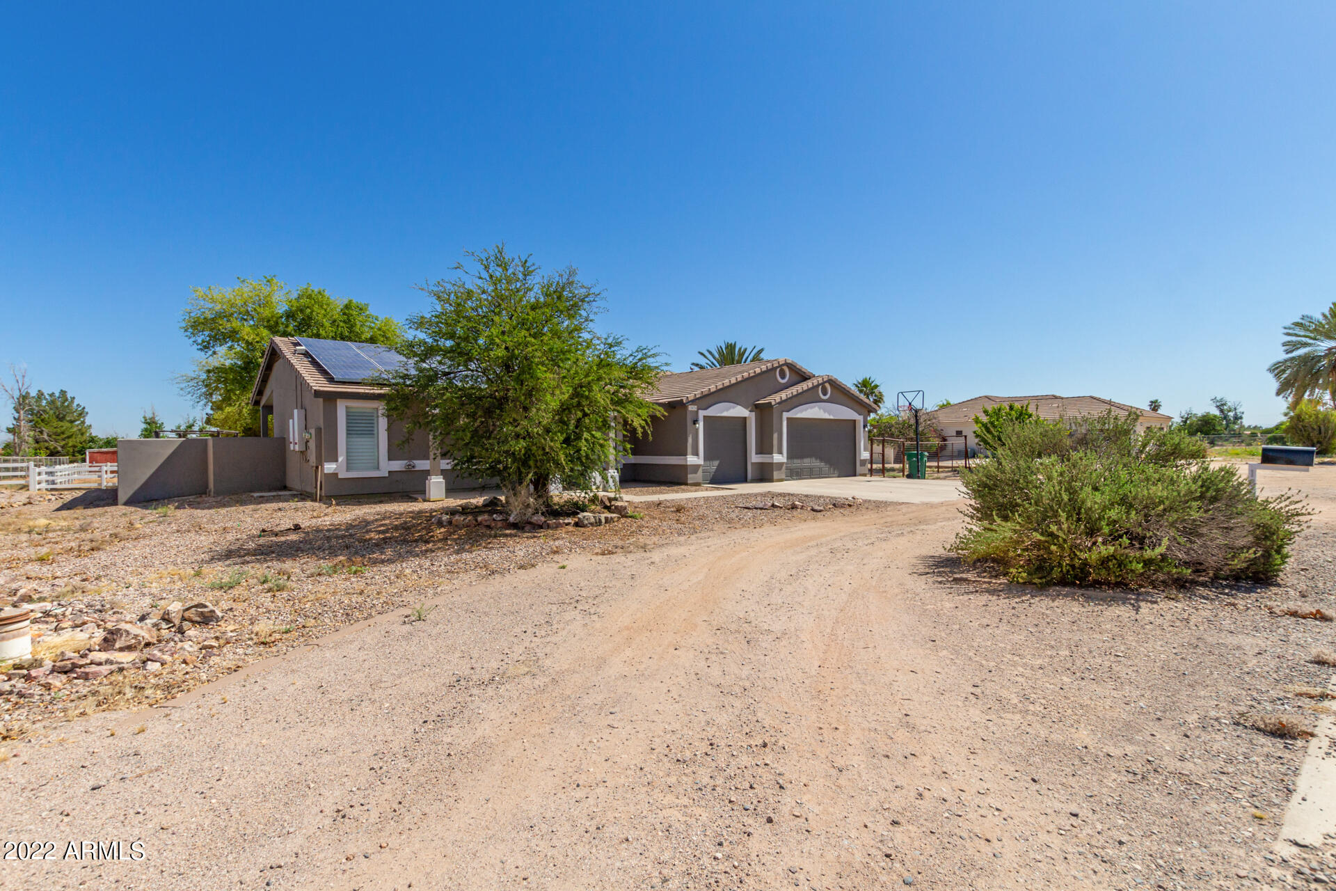 18426 E NAVAJO Drive