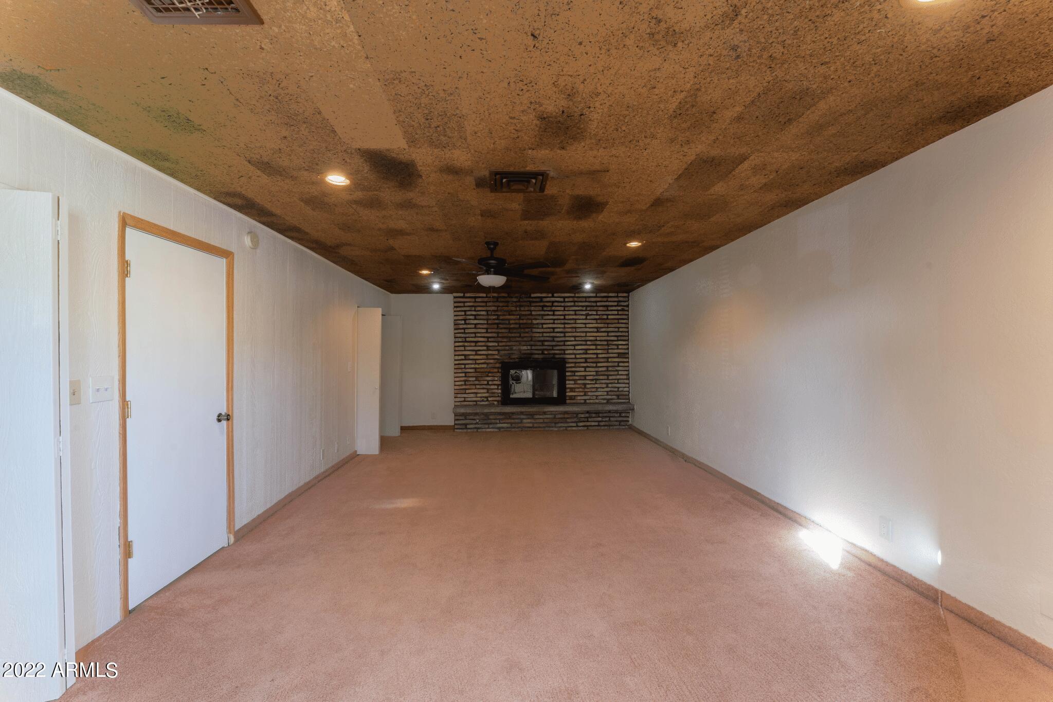 137 S WILDLIFE Circle