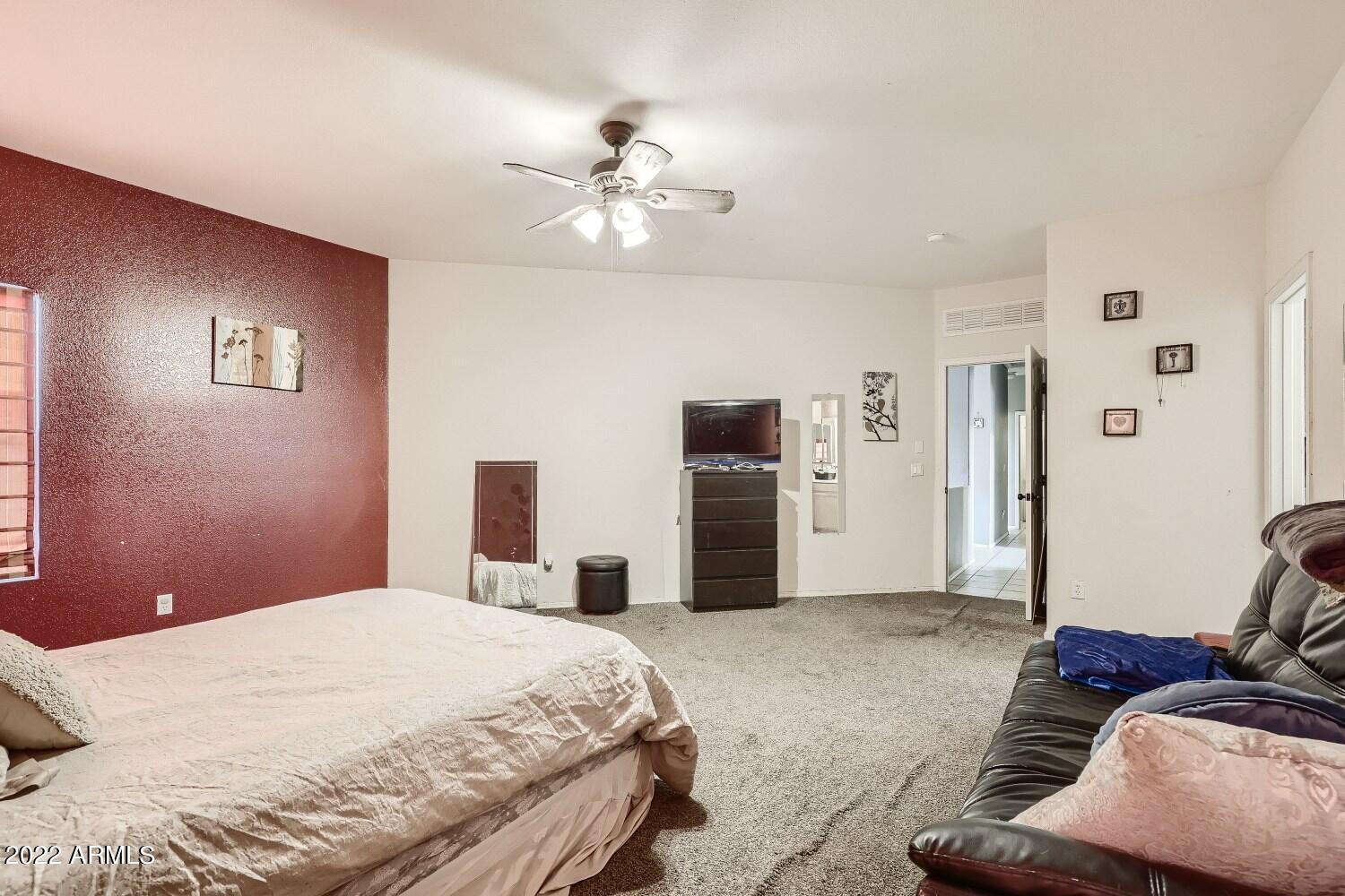 1309 E BETH Drive