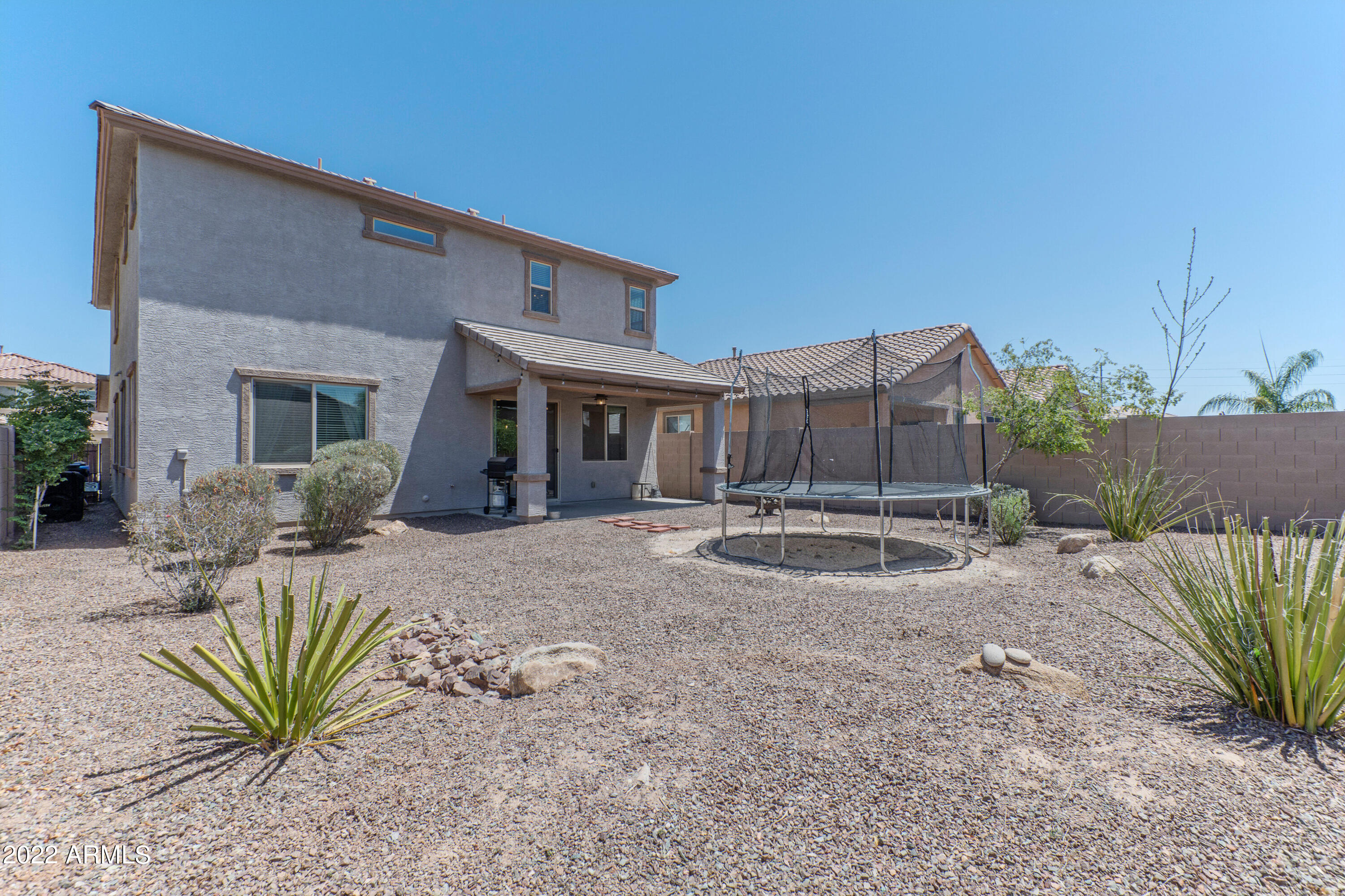 3919 E NARROWLEAF Drive