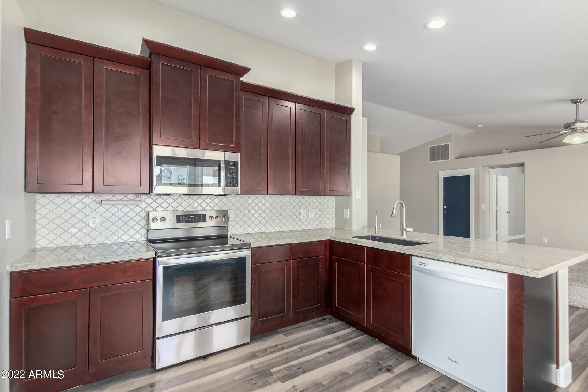 11338 E RUTLEDGE Avenue