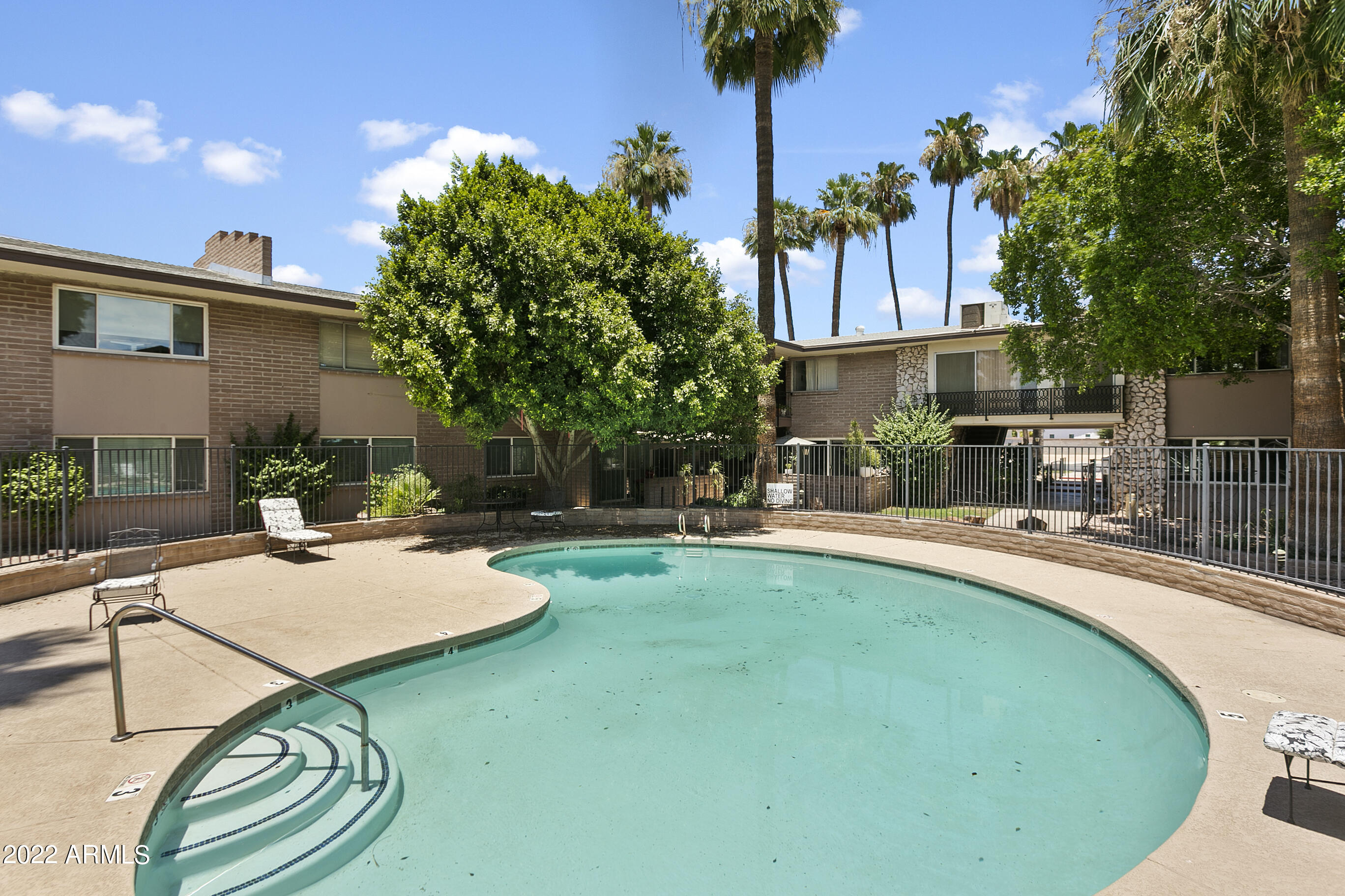 1901 E MISSOURI Avenue # 210