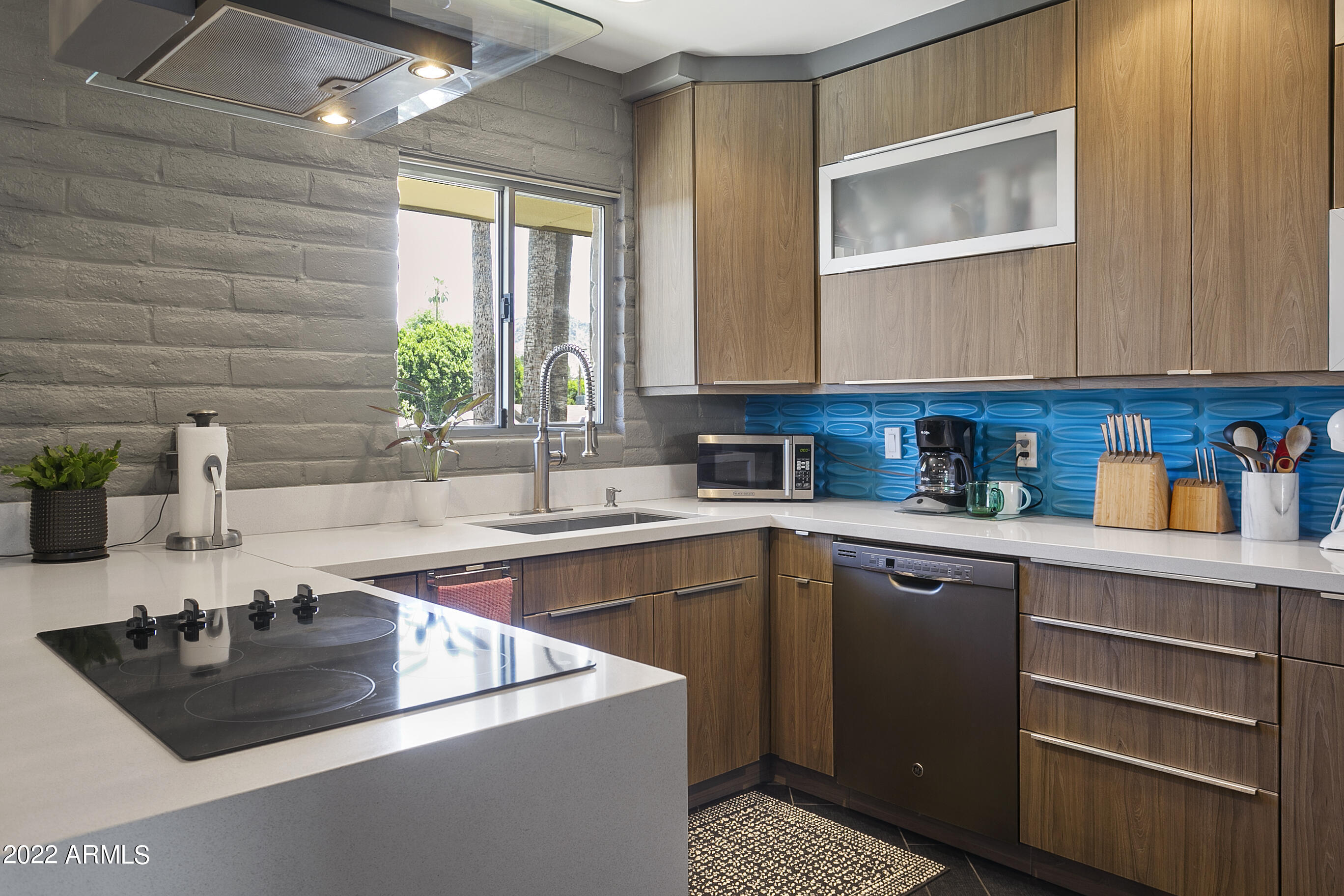 1901 E MISSOURI Avenue # 210
