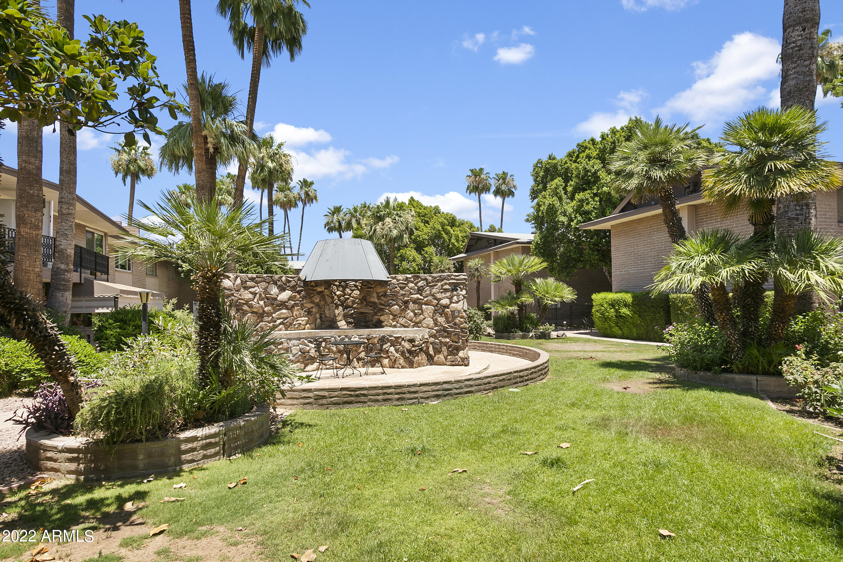1901 E MISSOURI Avenue # 210