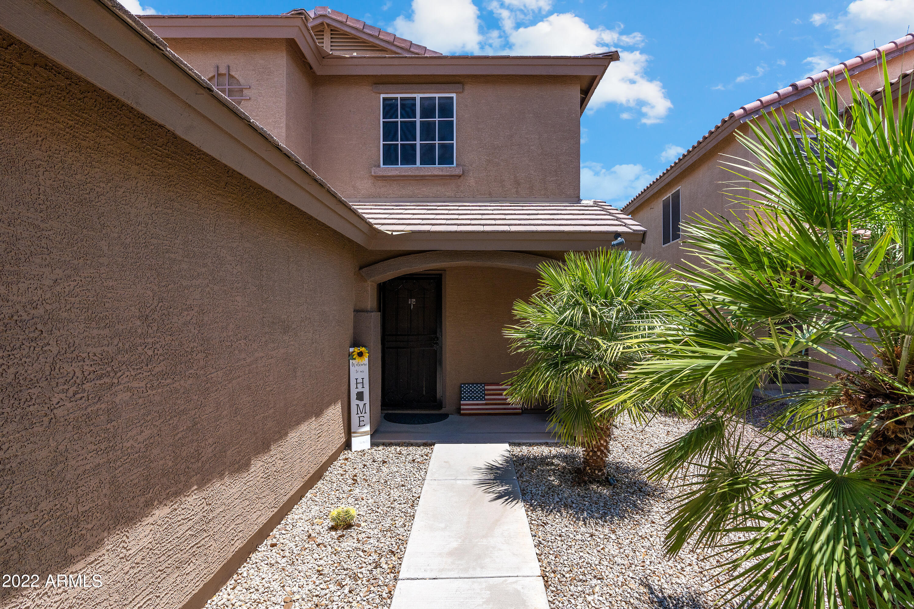1366 E SAGUARO Trail