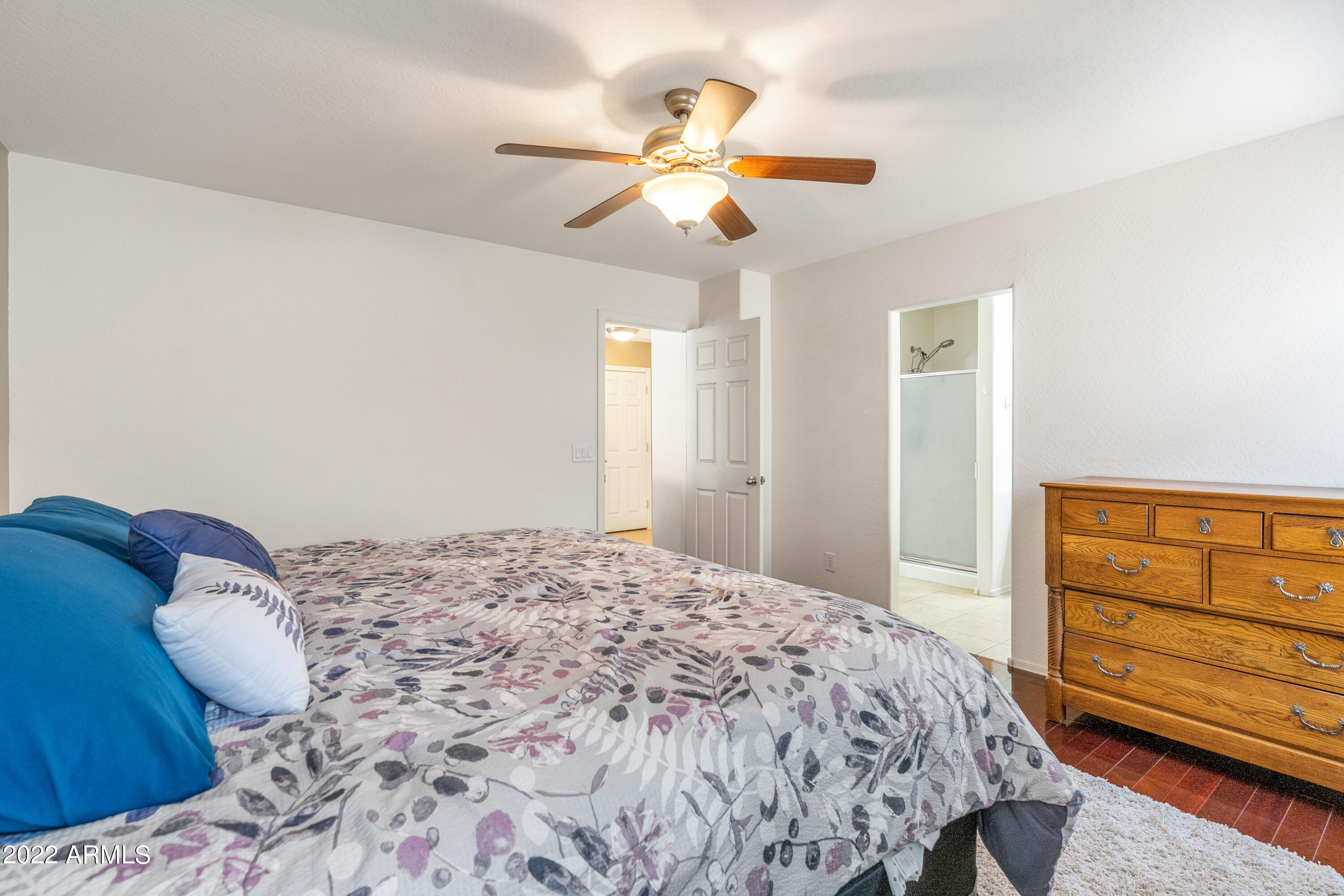 1366 E SAGUARO Trail