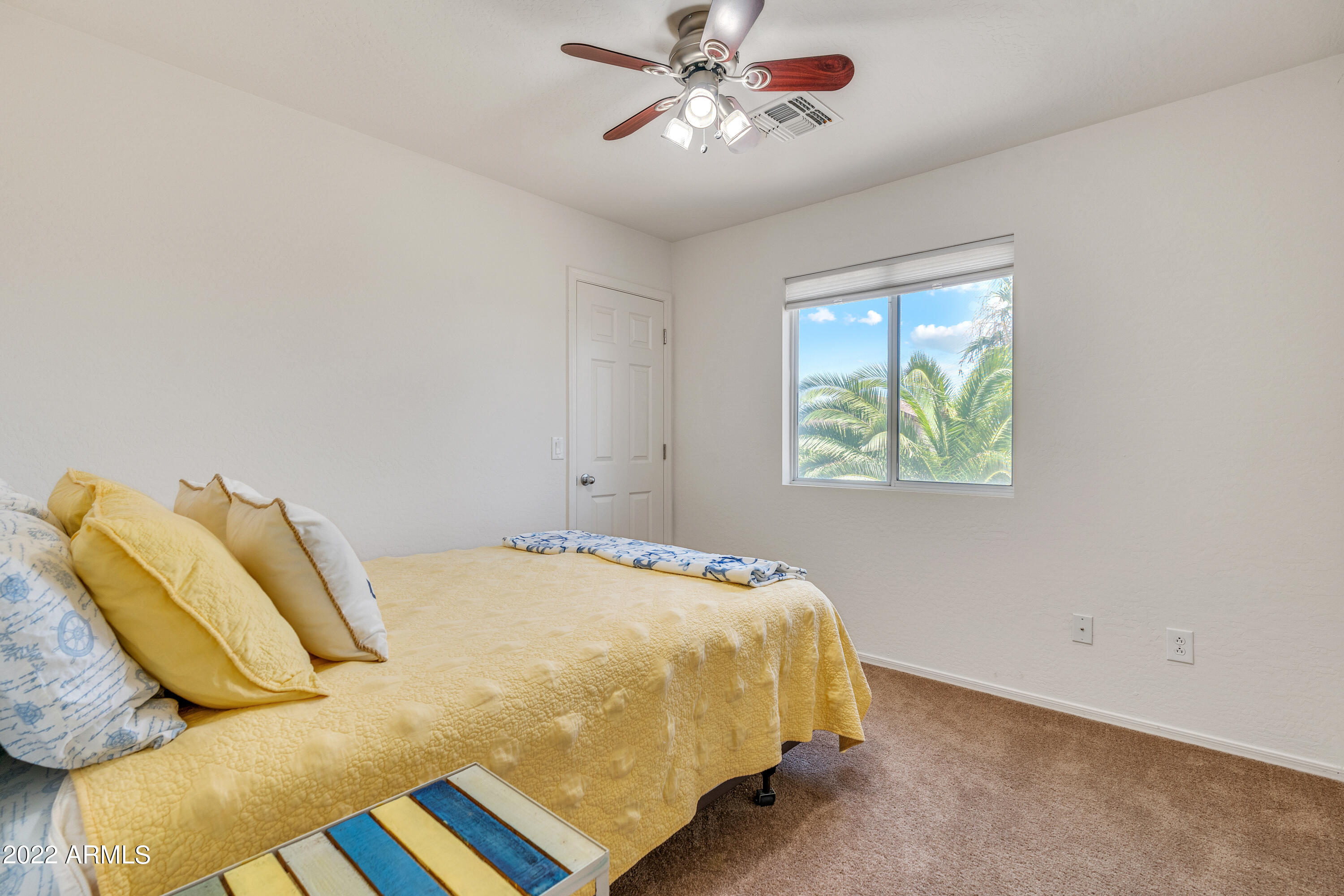 1366 E SAGUARO Trail