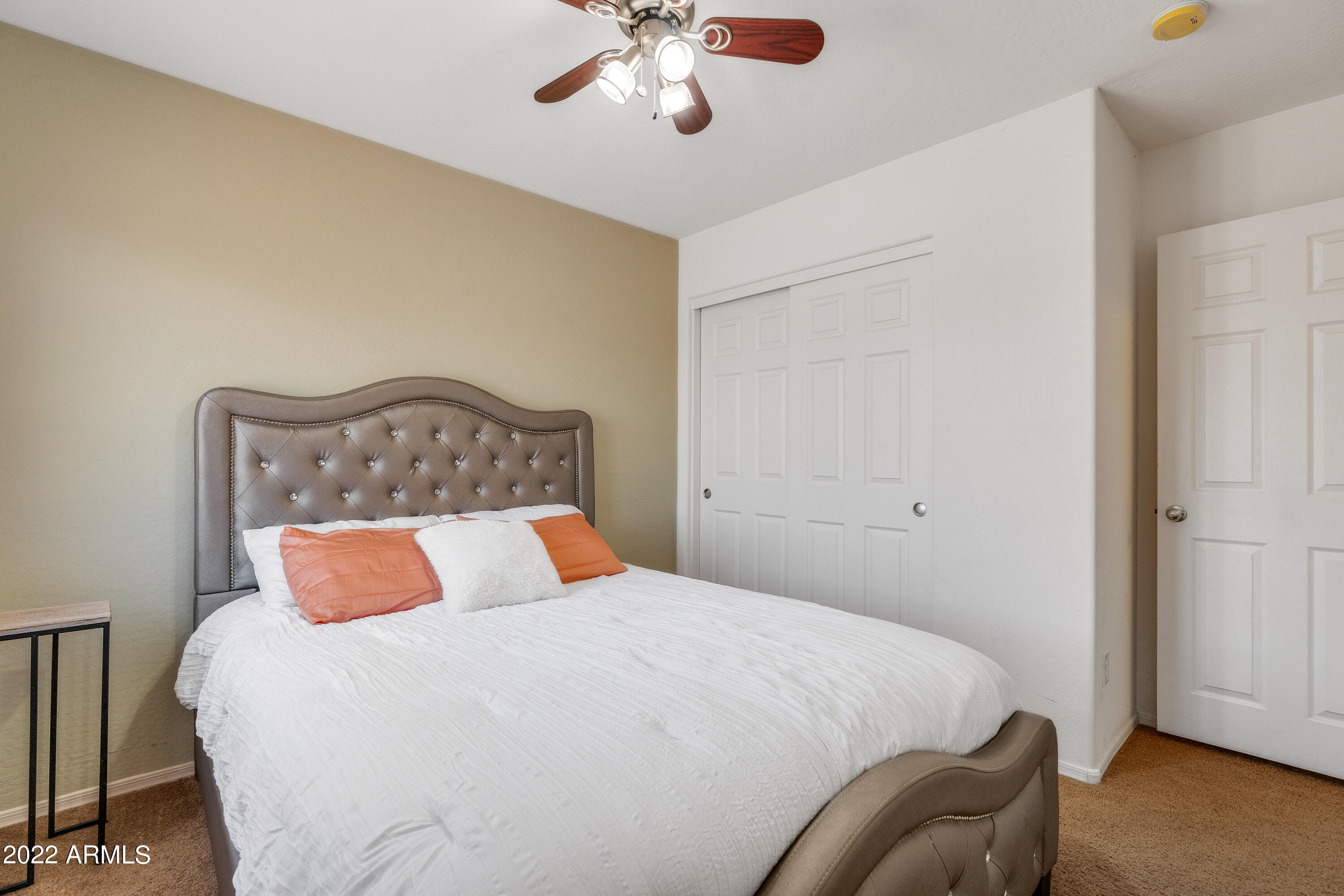 1366 E SAGUARO Trail