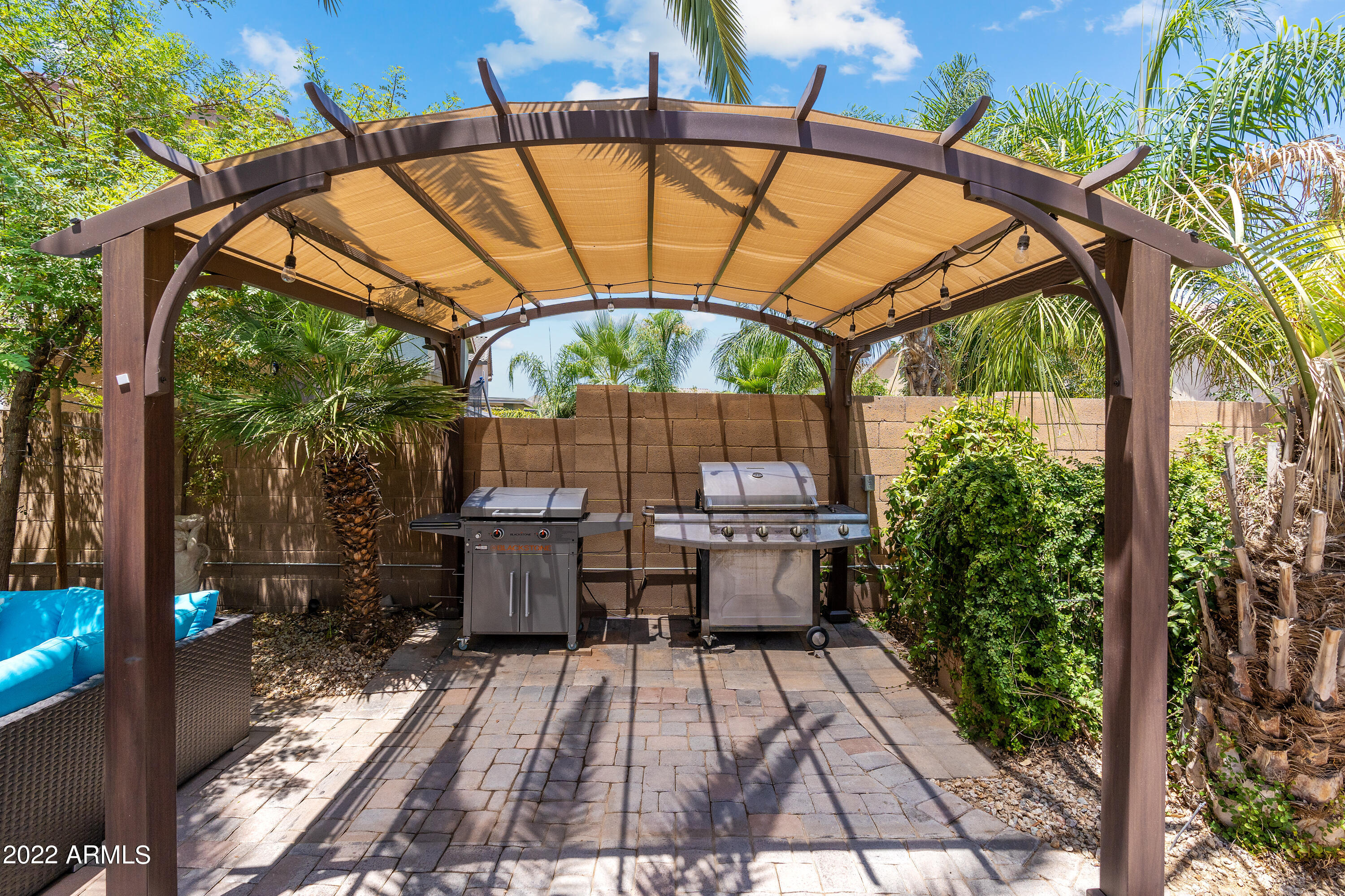 1366 E SAGUARO Trail