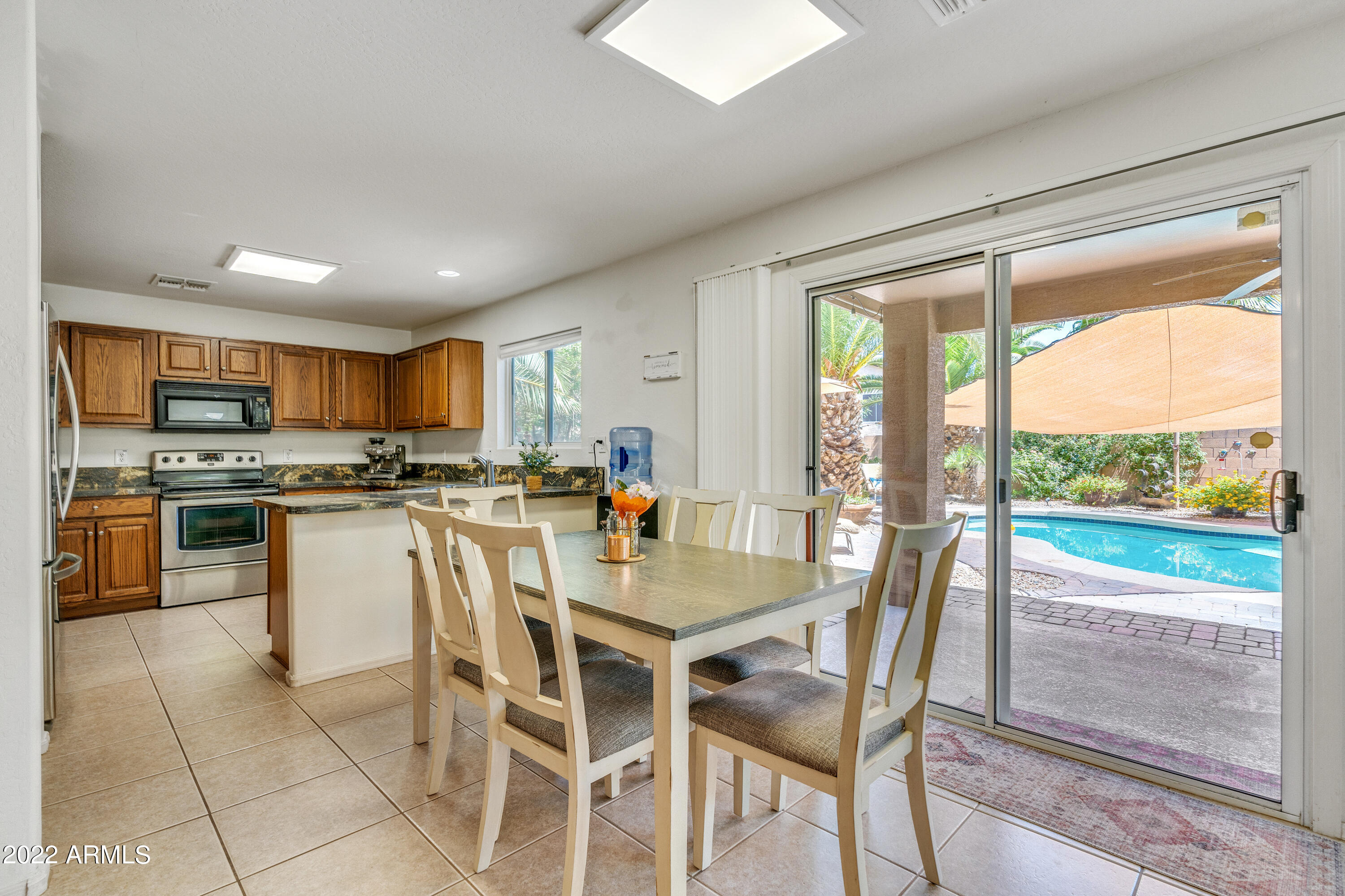 1366 E SAGUARO Trail
