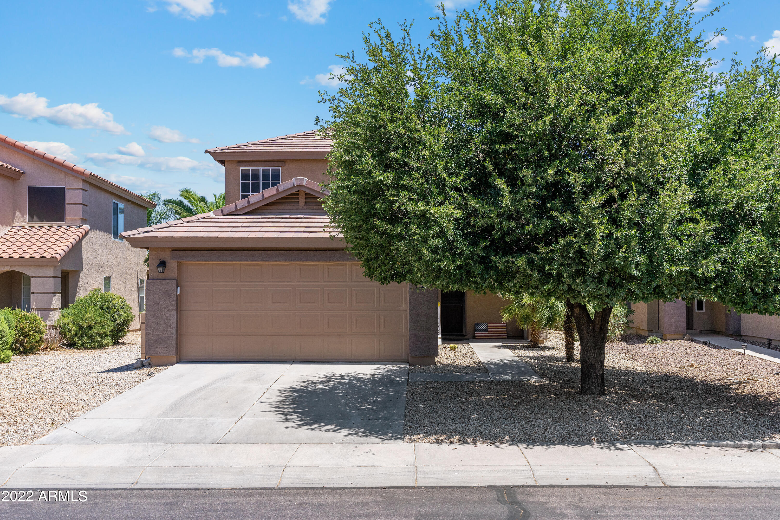 1366 E SAGUARO Trail